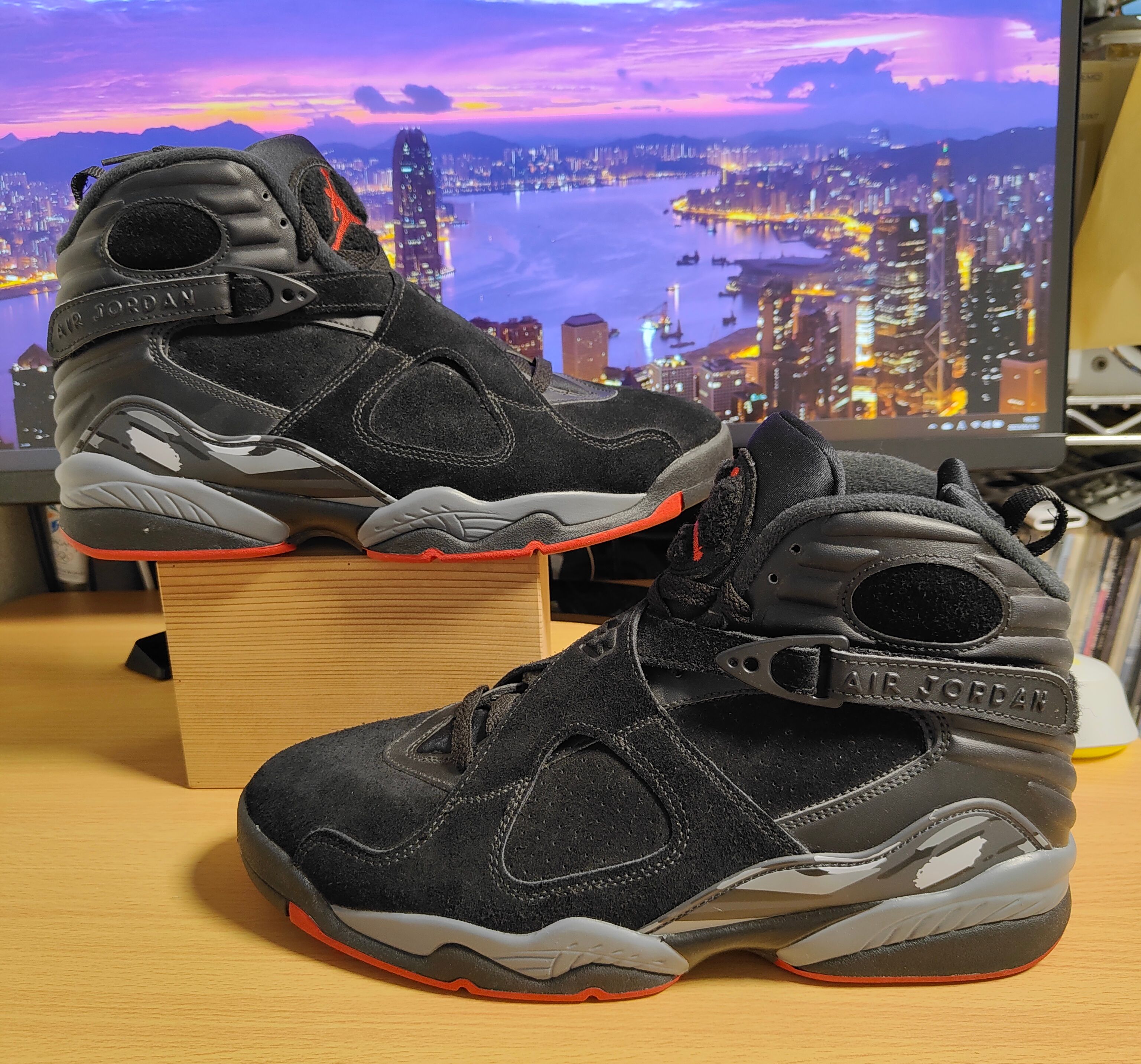 Nike Air Jordan 8 Retro "Black Cement"