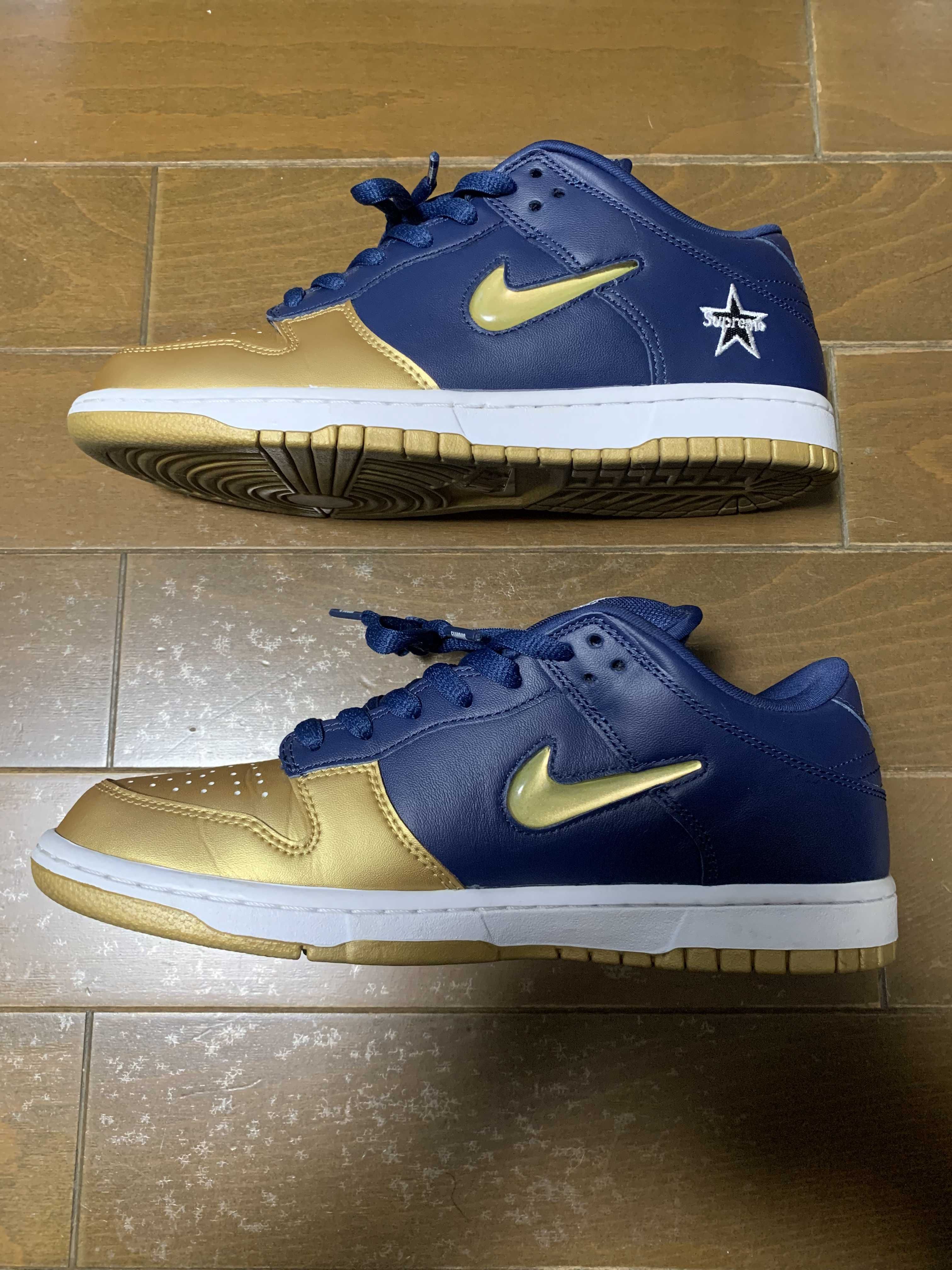 Supreme × Nike SB Dunk Low OG QS "Metallic Gold/Navy"