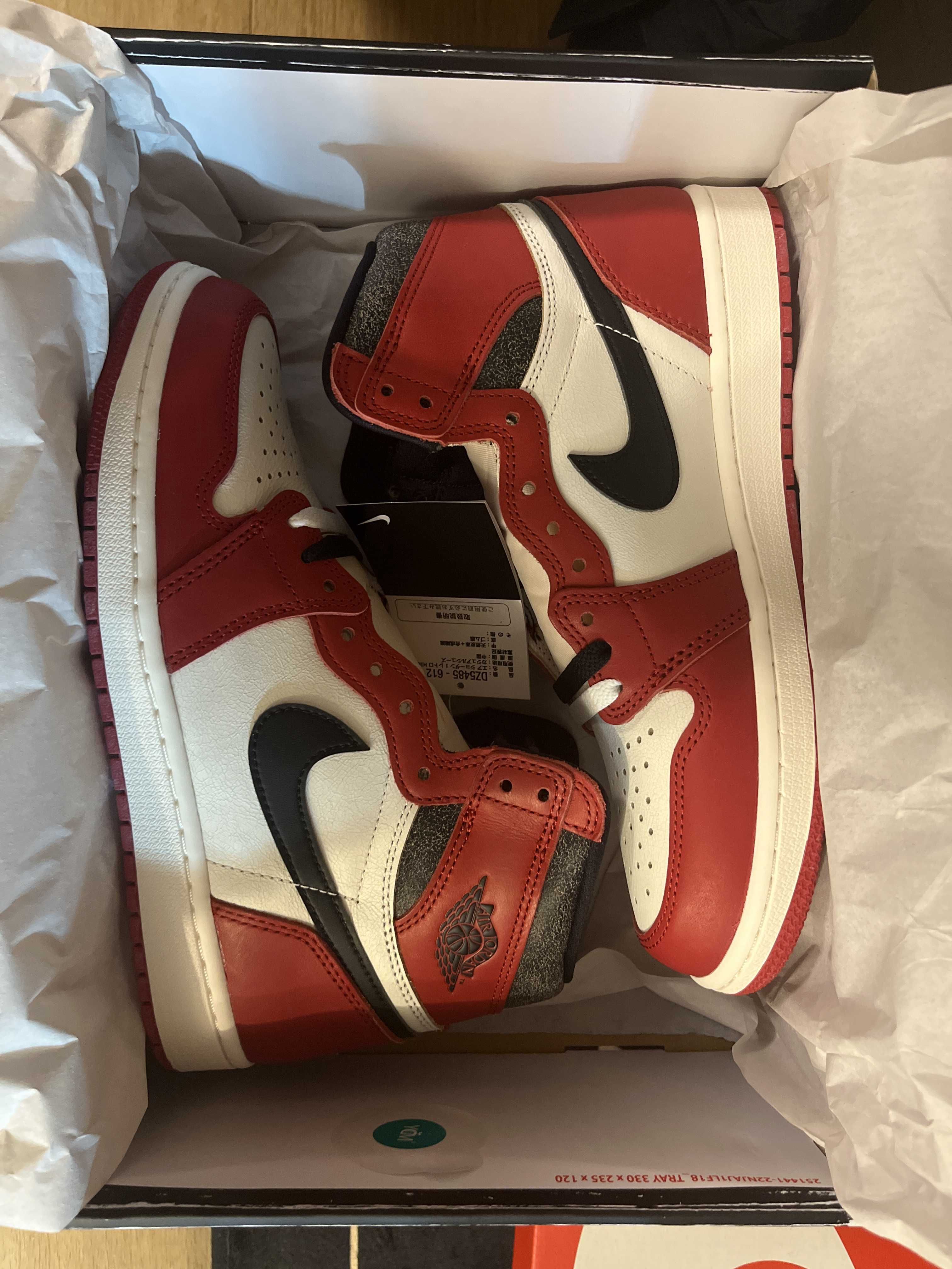 Nike Air Jordan 1 High OG "Lost & Found/Chicago"