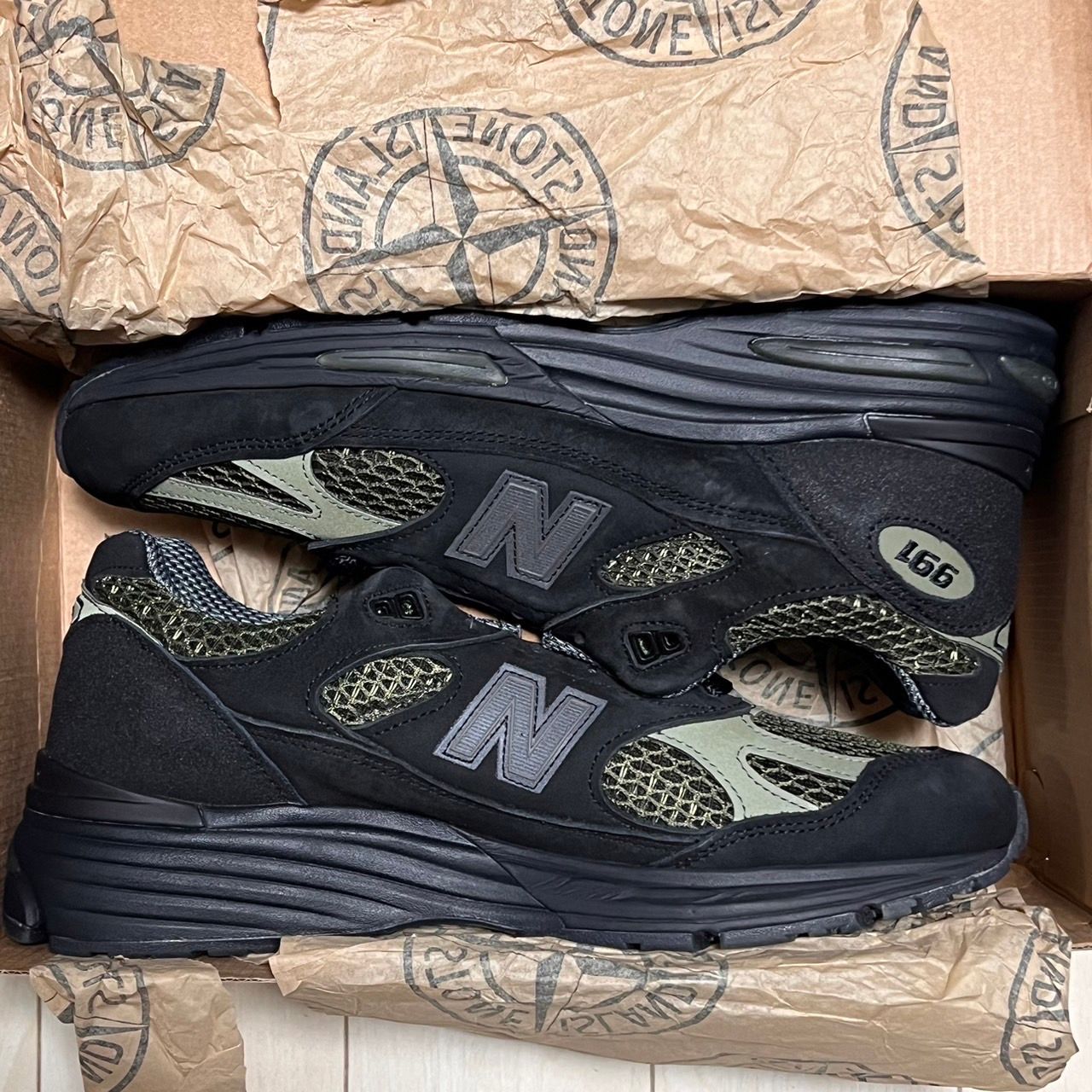 Stone Island × New Balance 991V2 "Black"
