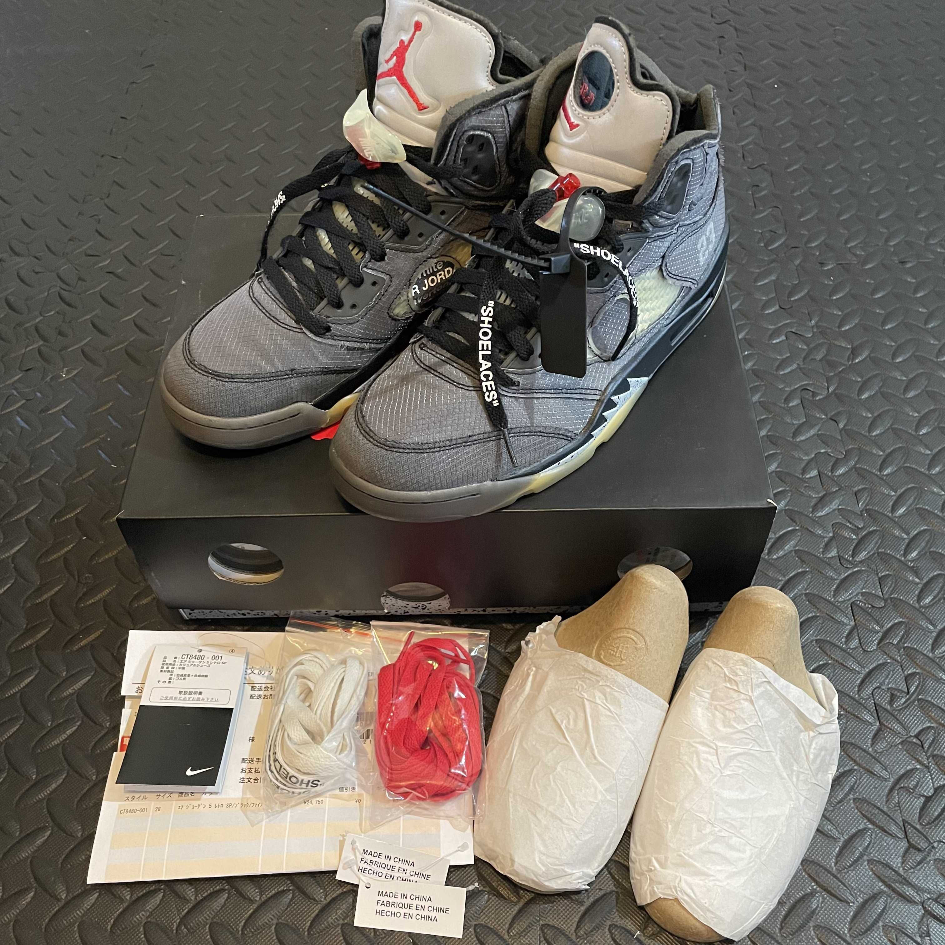 Off-White × Nike Air Jordan 5 "Black/Muslin/Fire Red"