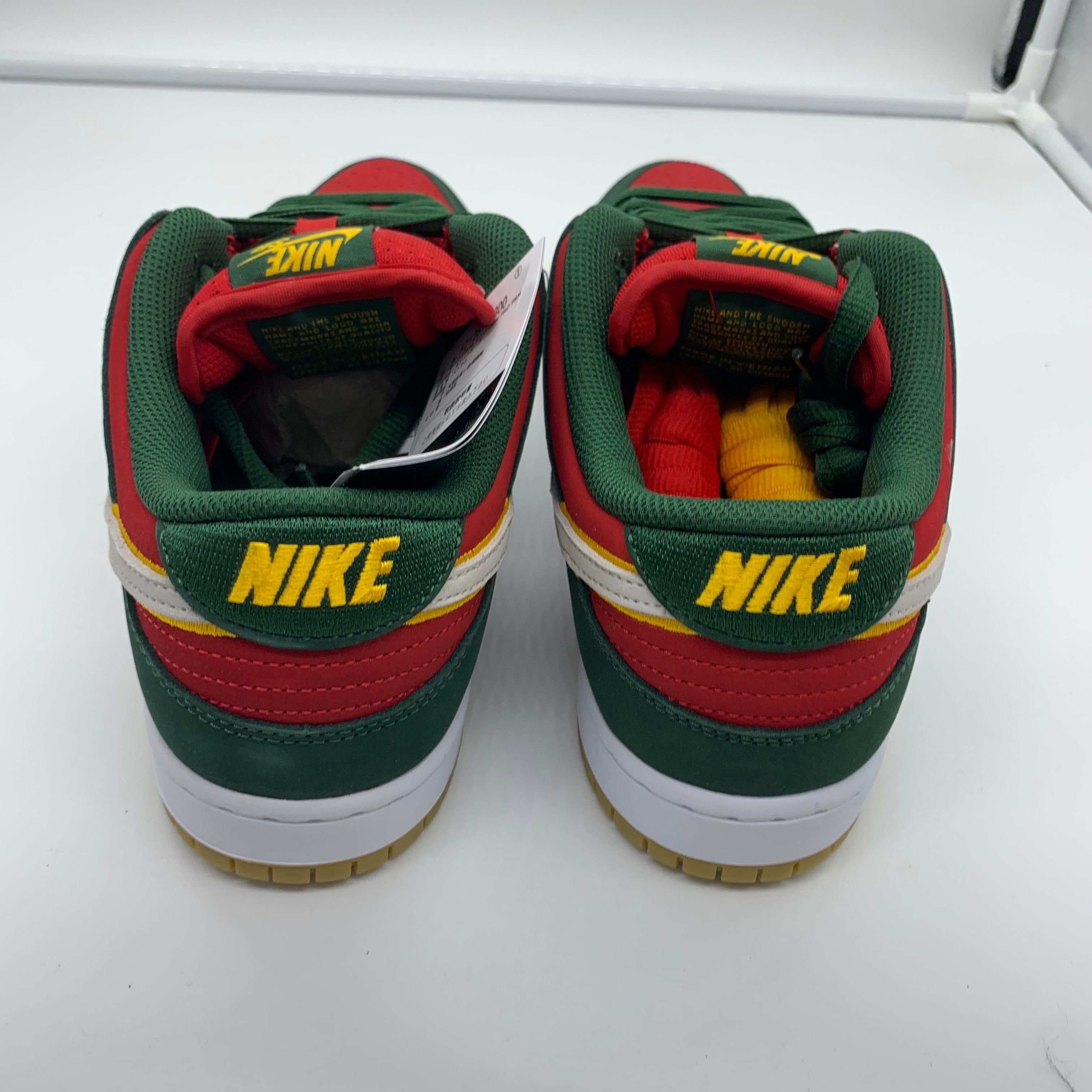 Nike SB Dunk Low PRM "Seattle Supersonics/Fir and Fire Red"