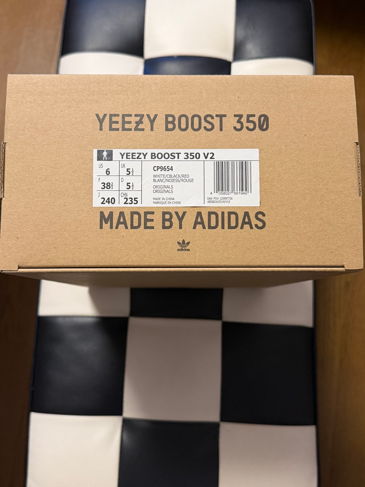 adidas YEEZY Boost 350 V2 "Zebra"
