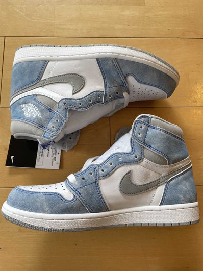 Nike Air Jordan 1 High OG "Hyper Royal"