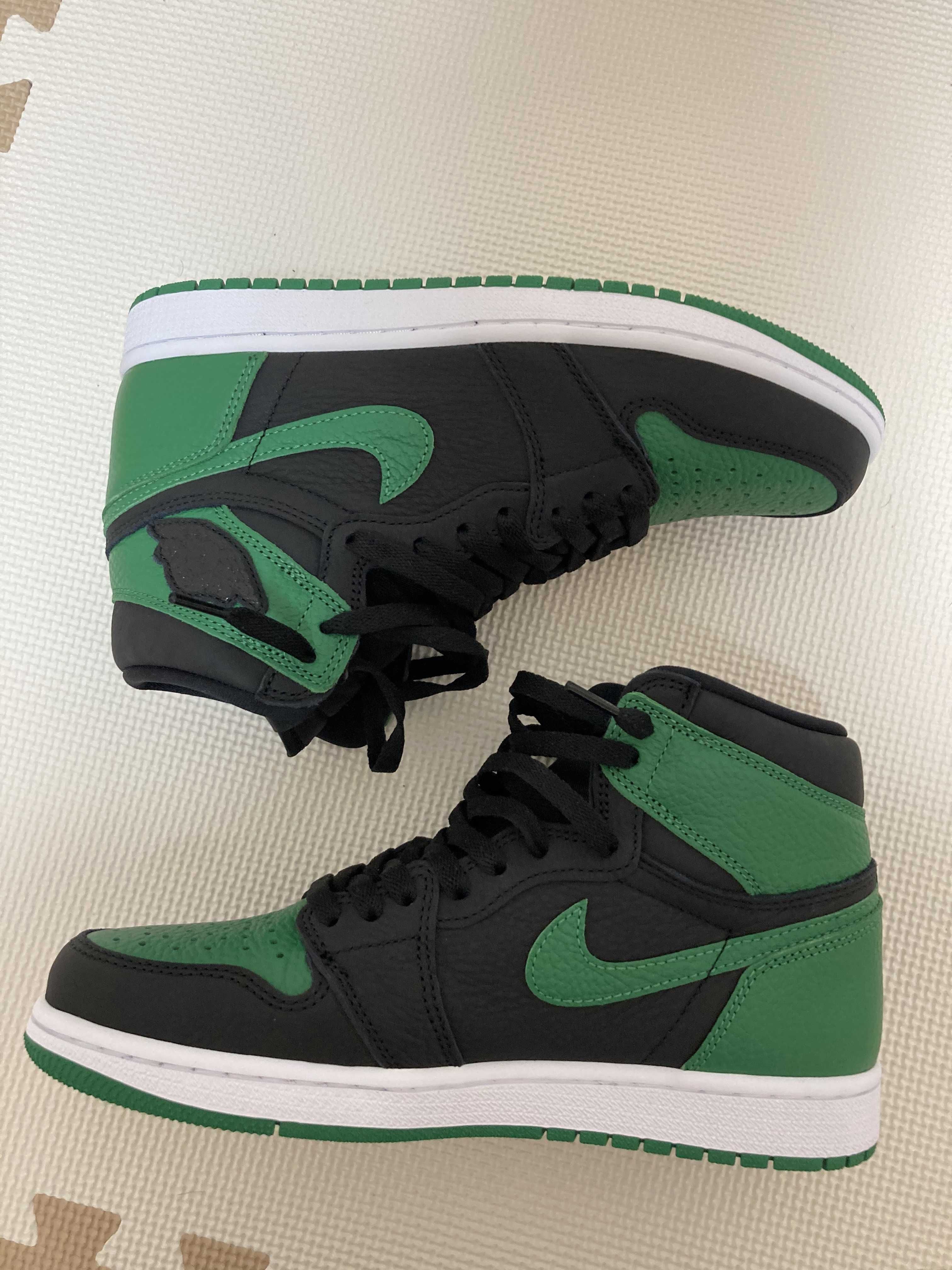 Nike Air Jordan 1 Retro High OG "Black/Pine Green" (2020)