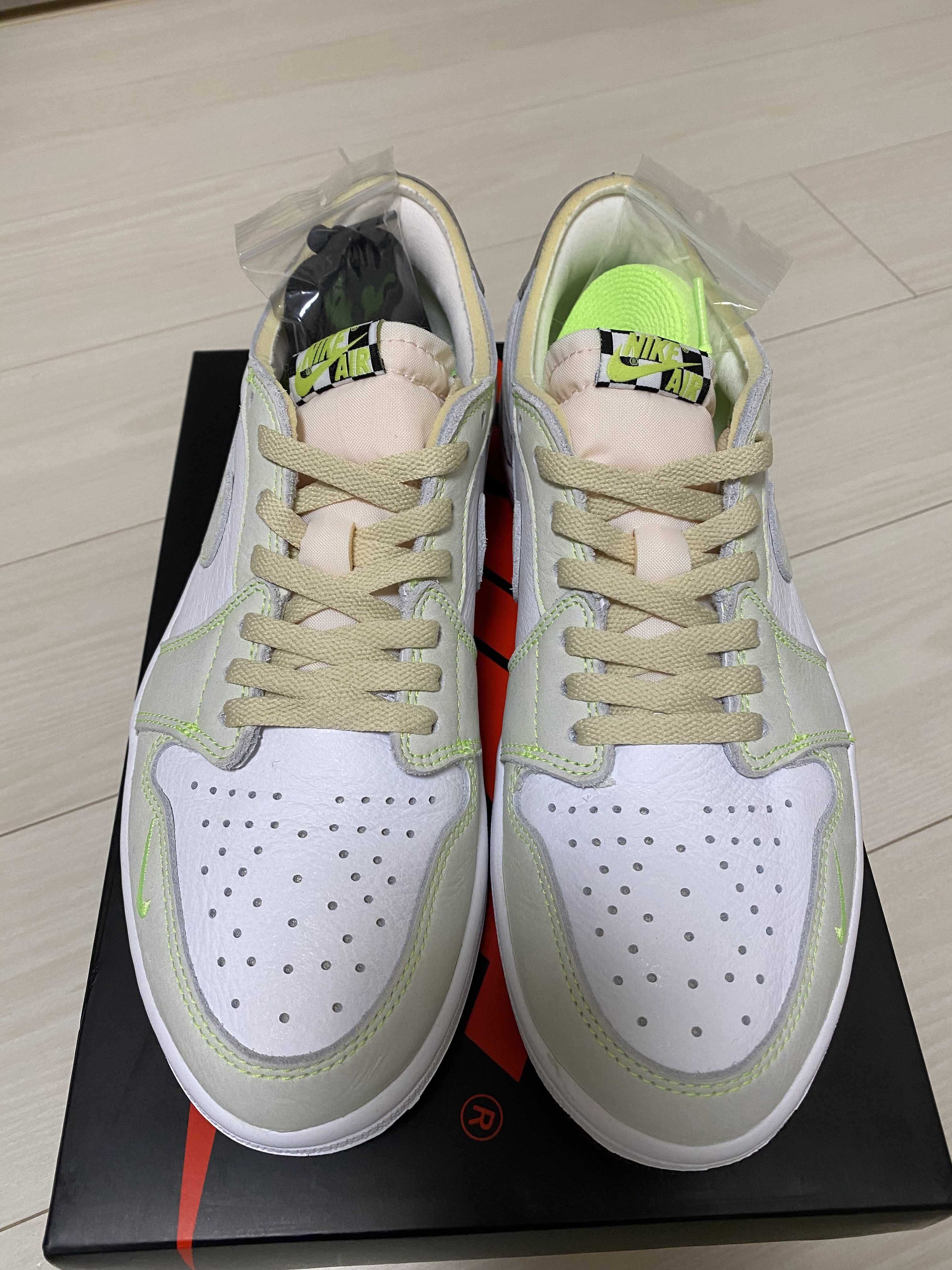 Nike Air Jordan 1 Low OG "Ghost Green"
