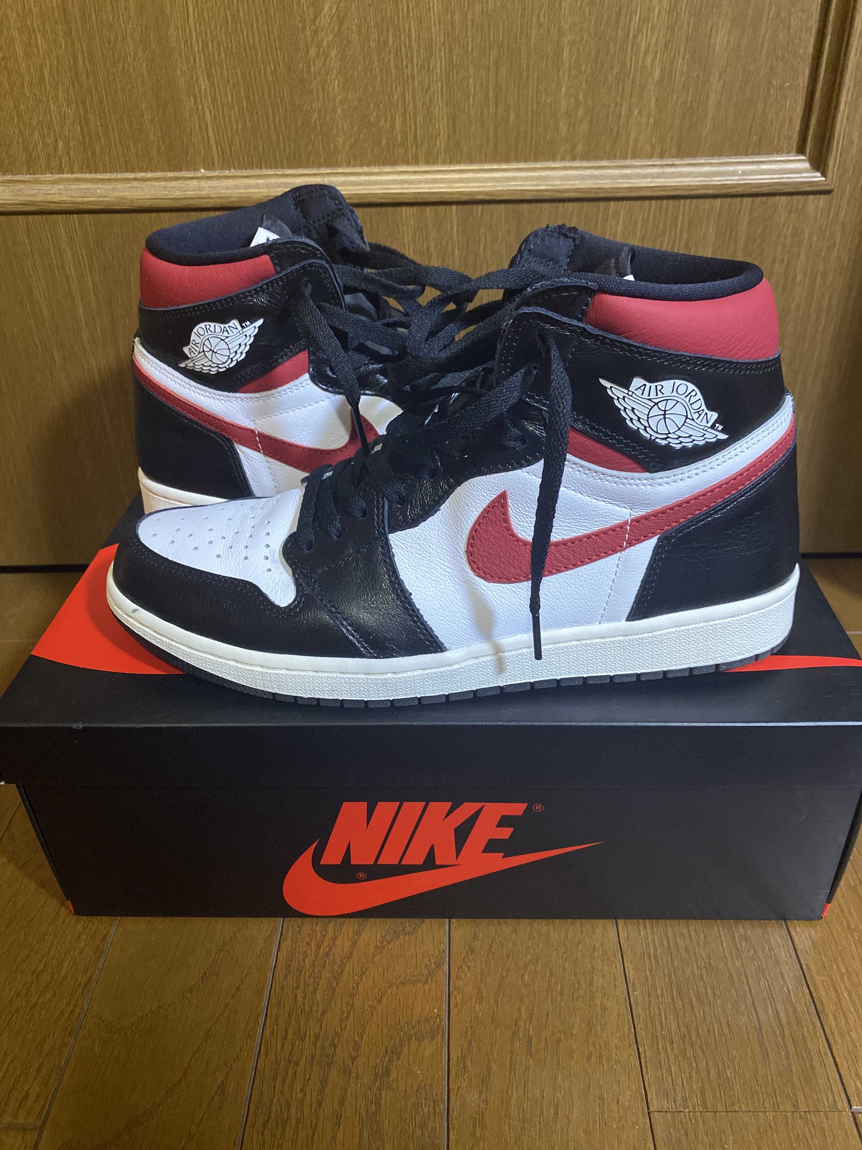 Nike Air Jordan 1 Retro High "Black/White/Sail/Gym Red"