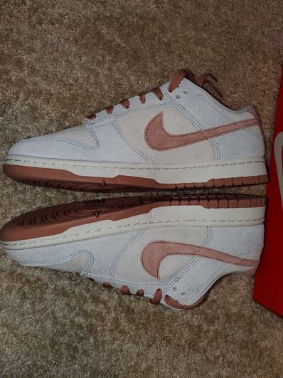 Nike Dunk Low "Fossil Rose"