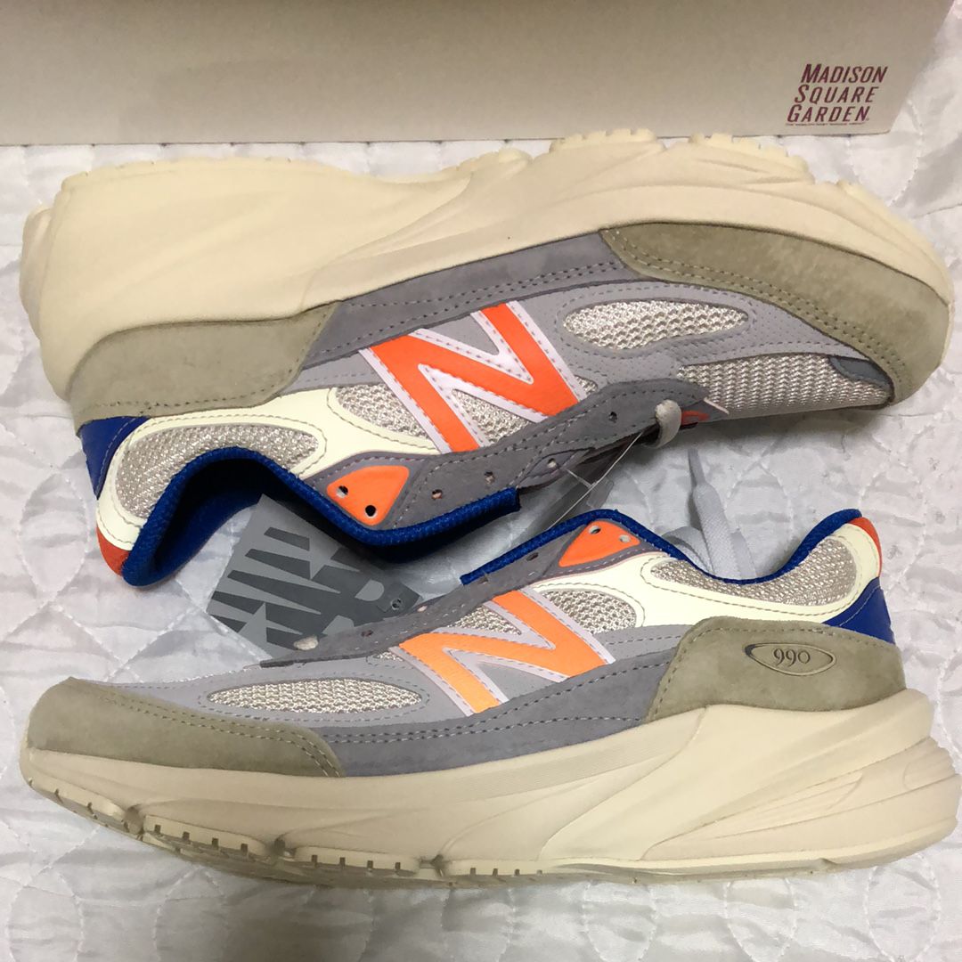 KITH × New Balance 990V6 Madison Square Garden "Sanddrift"