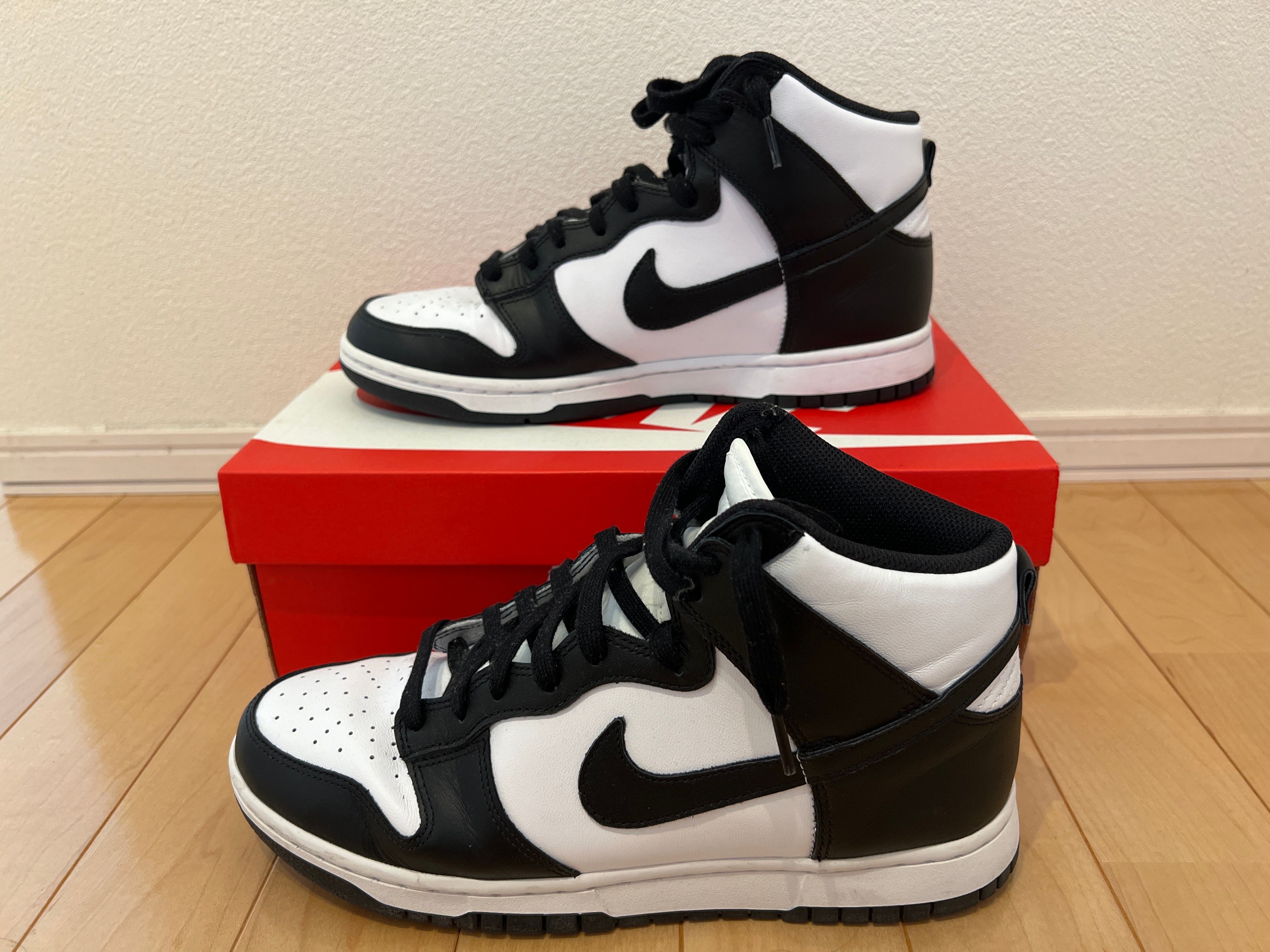 Nike Dunk High "Black and White"