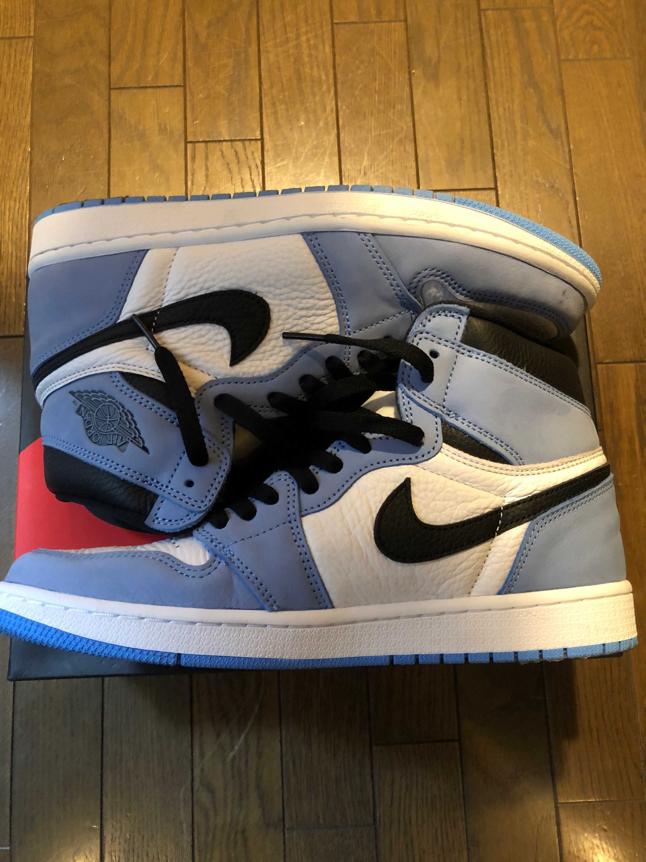 Nike Air Jordan 1 High OG "University Blue"