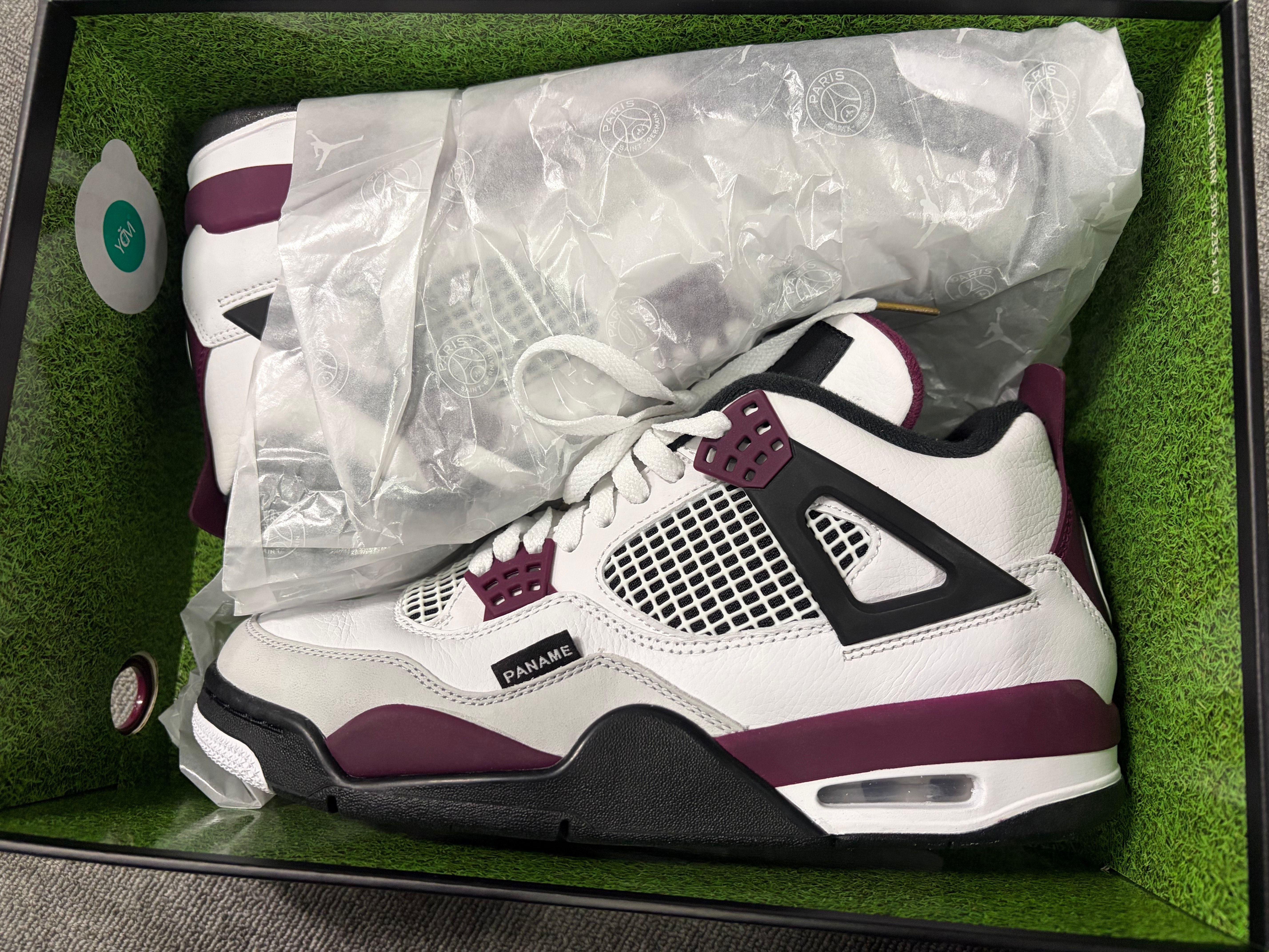 Paris Saint-Germain (PSG) × Nike Air Jordan 4 Retro "White/Black-Metallic Gold-Bordeaux"