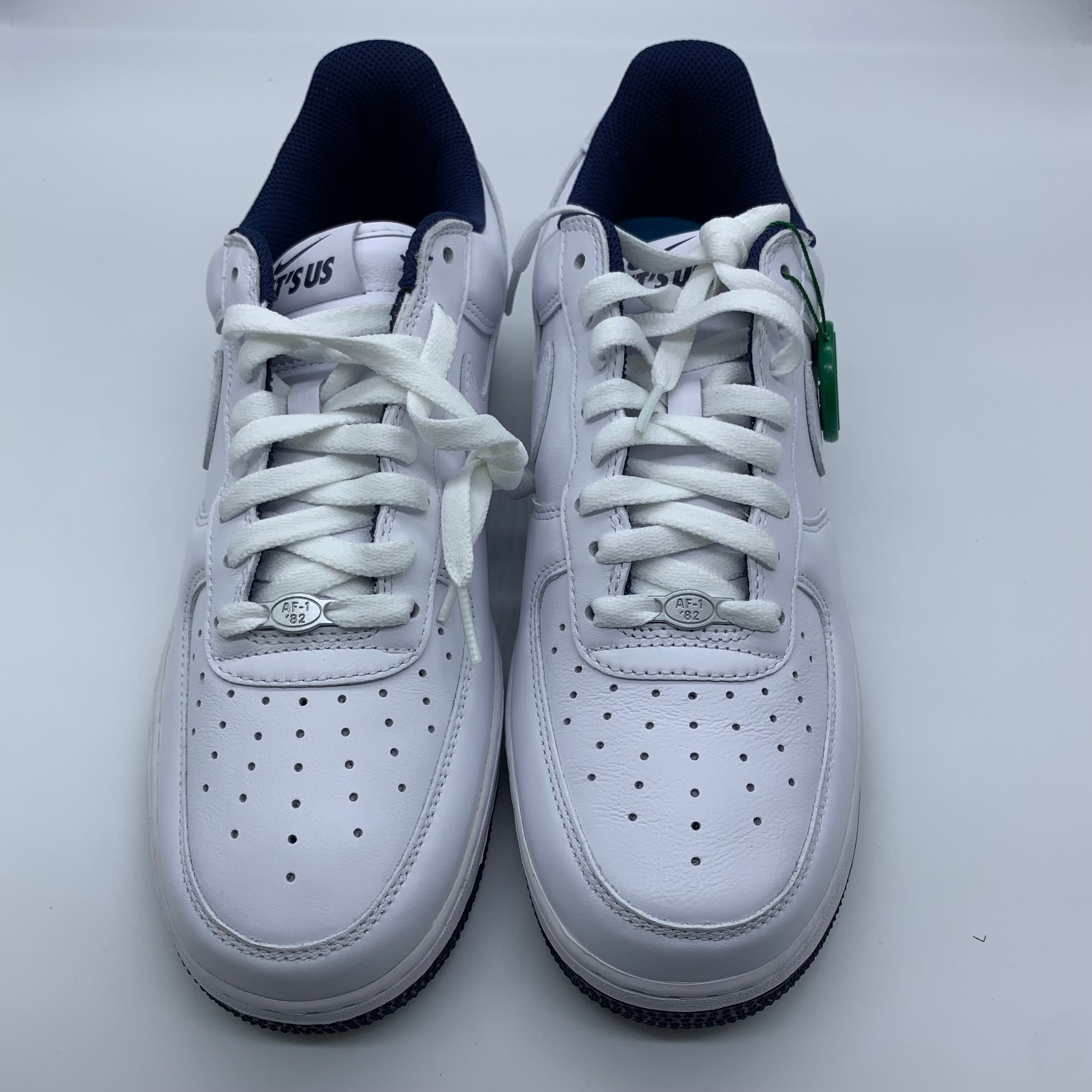 リルヨッティ × ナイキ アスフォース1 (エアフォース1) ロー "ホワイト アンド ミッドナイトネイビー"