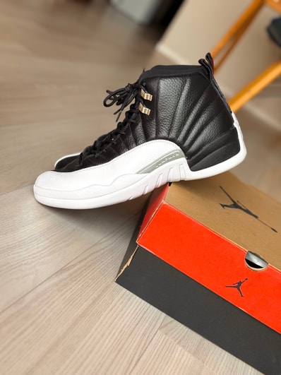 Nike Air Jordan 12 "Playoffs"