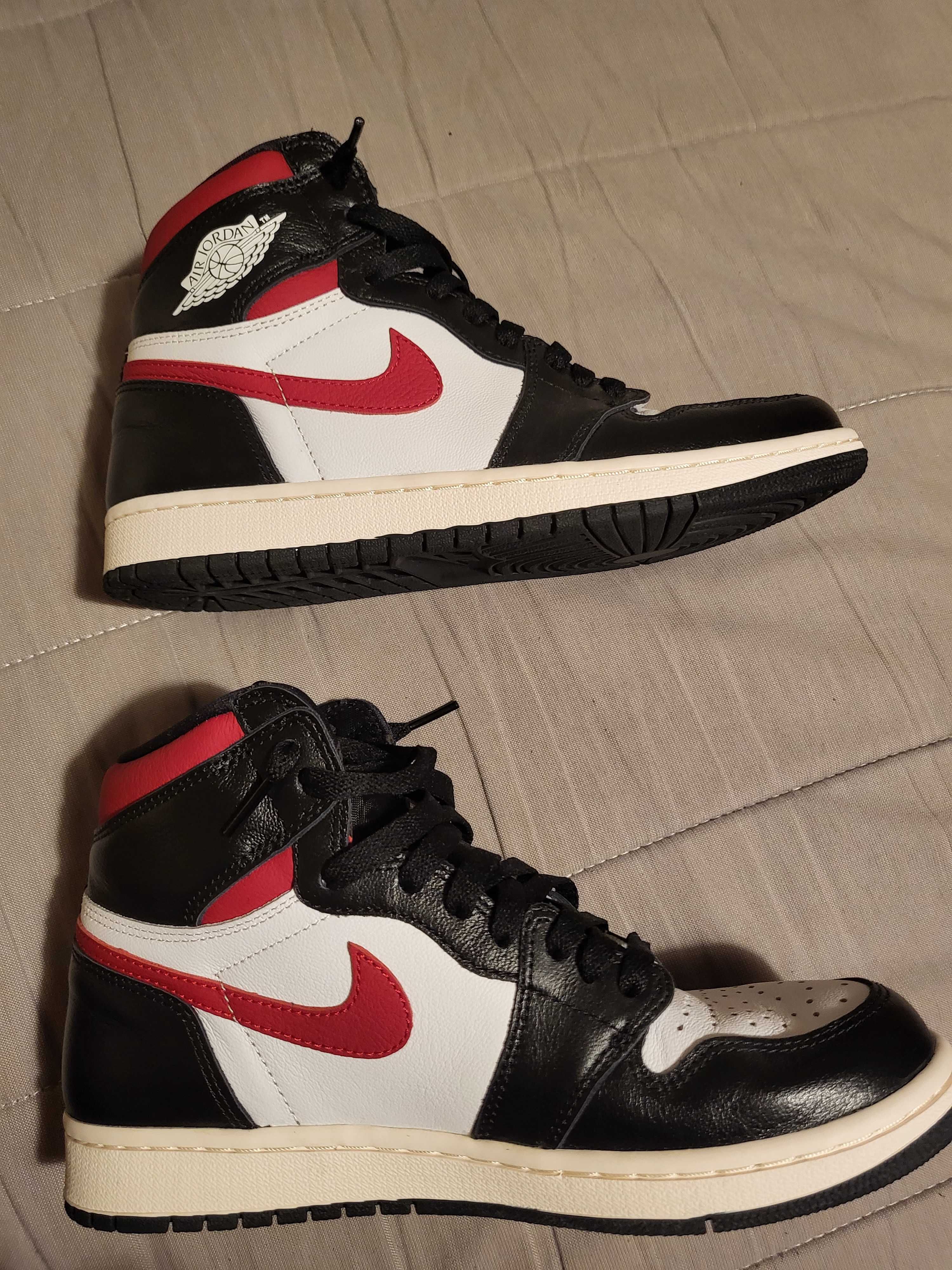 Nike Air Jordan 1 Retro High "Black/White/Sail/Gym Red"