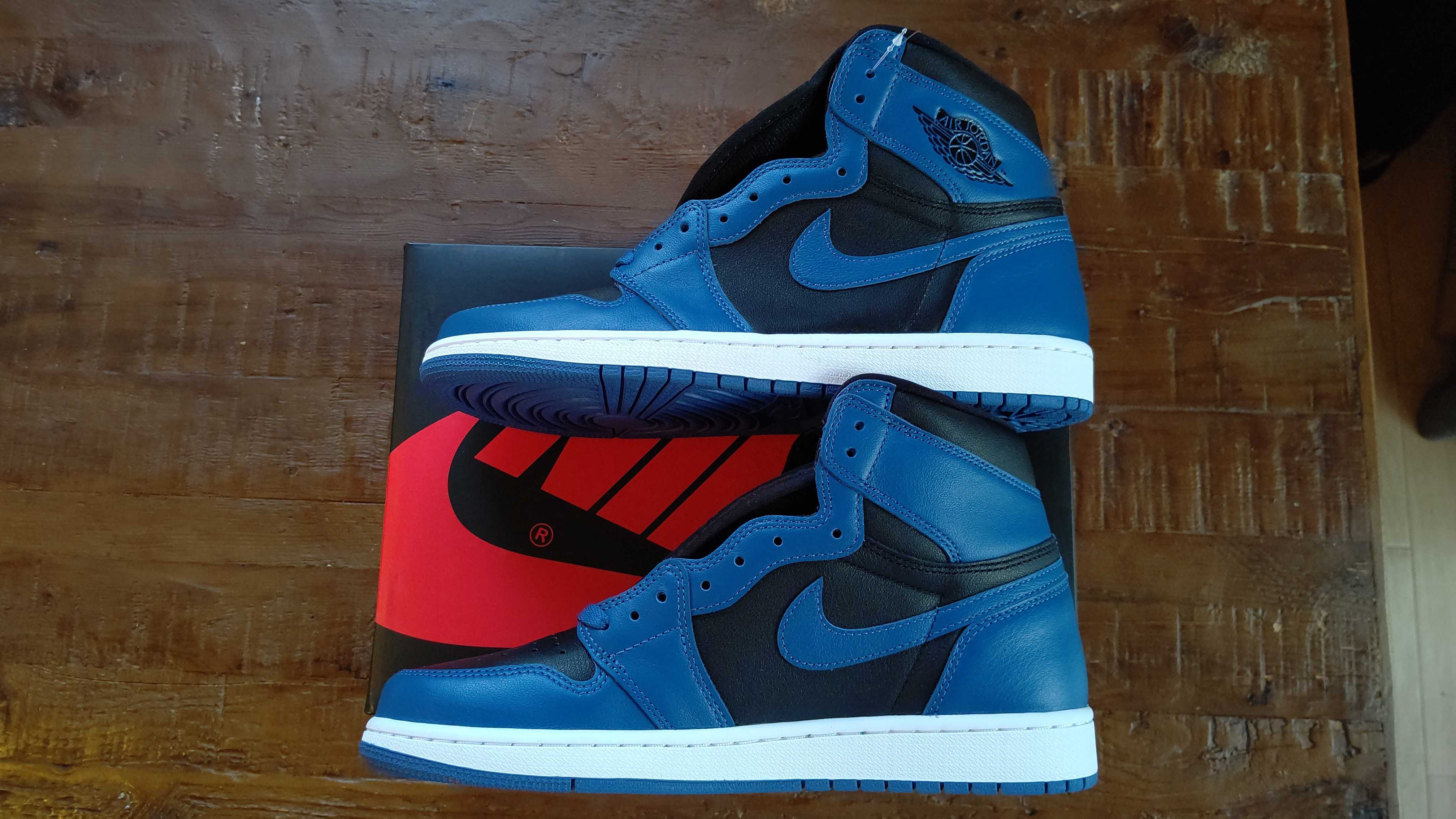 Nike Air Jordan 1 Retro High OG "Dark Marina Blue"