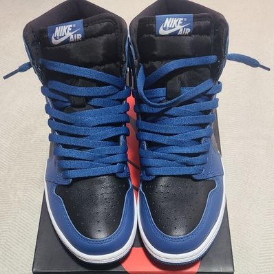 Nike Air Jordan 1 Retro High OG "Dark Marina Blue"