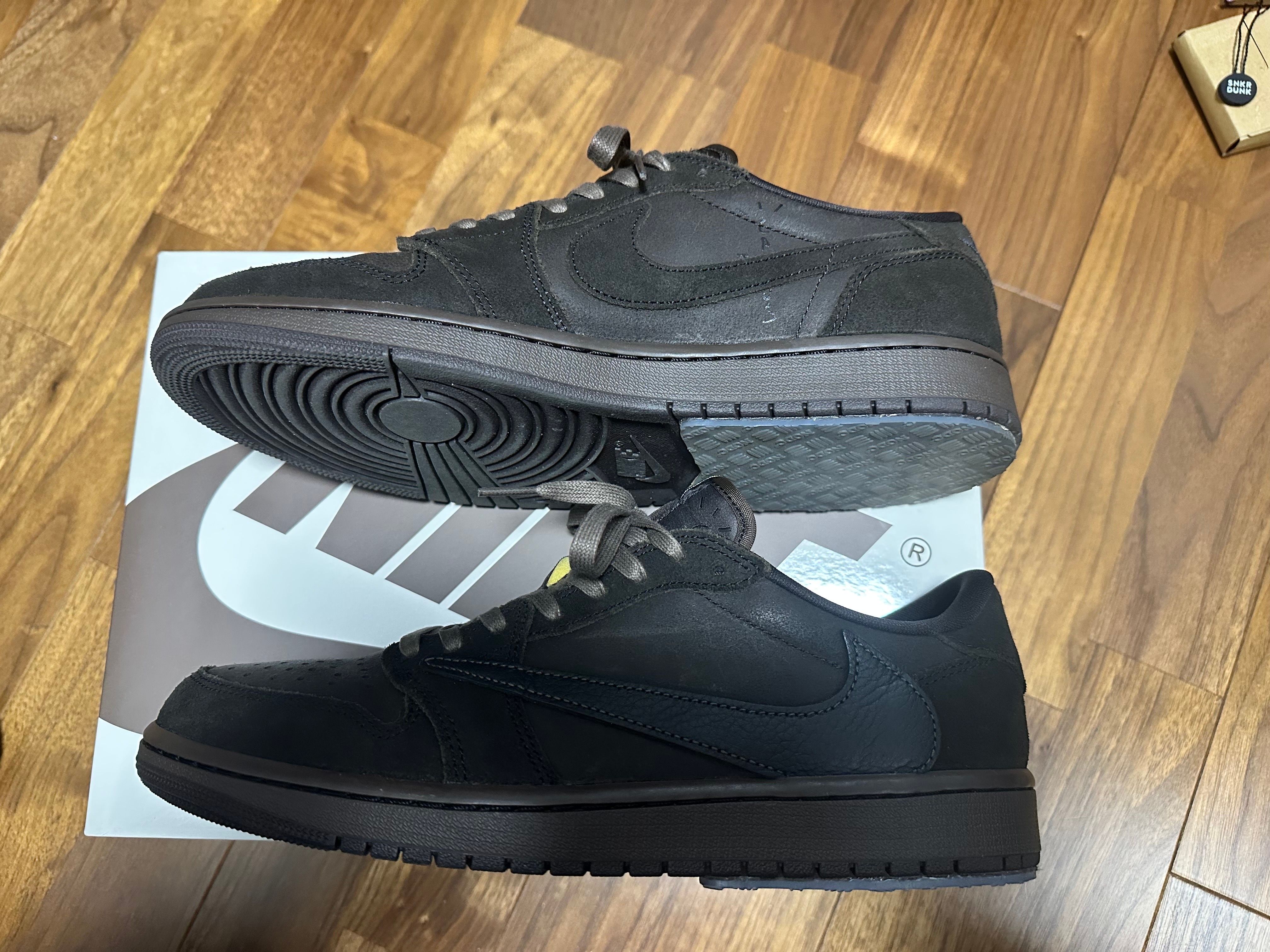 Travis Scott × Nike Air Jordan 1 Low OG SP "Velvet Brown and Dark Mocha"