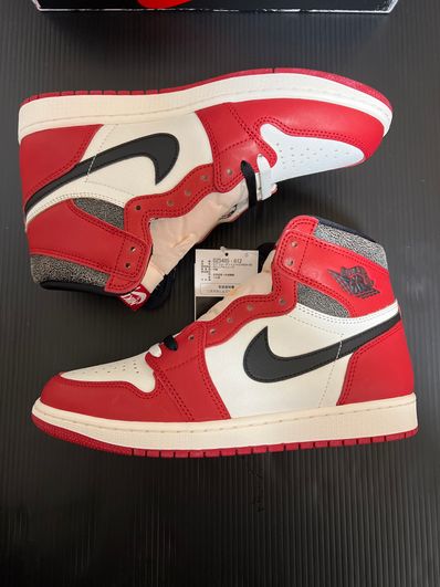 Nike Air Jordan 1 High OG "Lost & Found/Chicago"