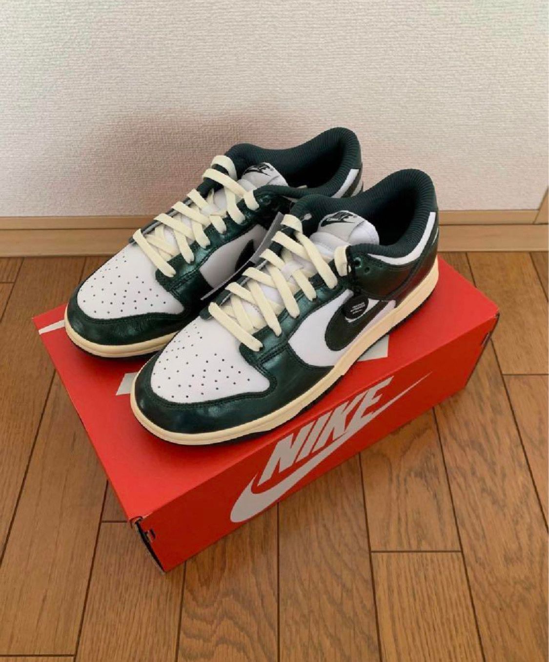 Nike Women's Dunk Low "Vintage Green"