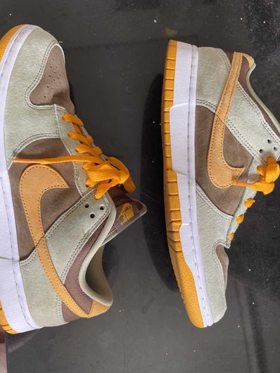 Nike Dunk Low SE "Dusty Olive"