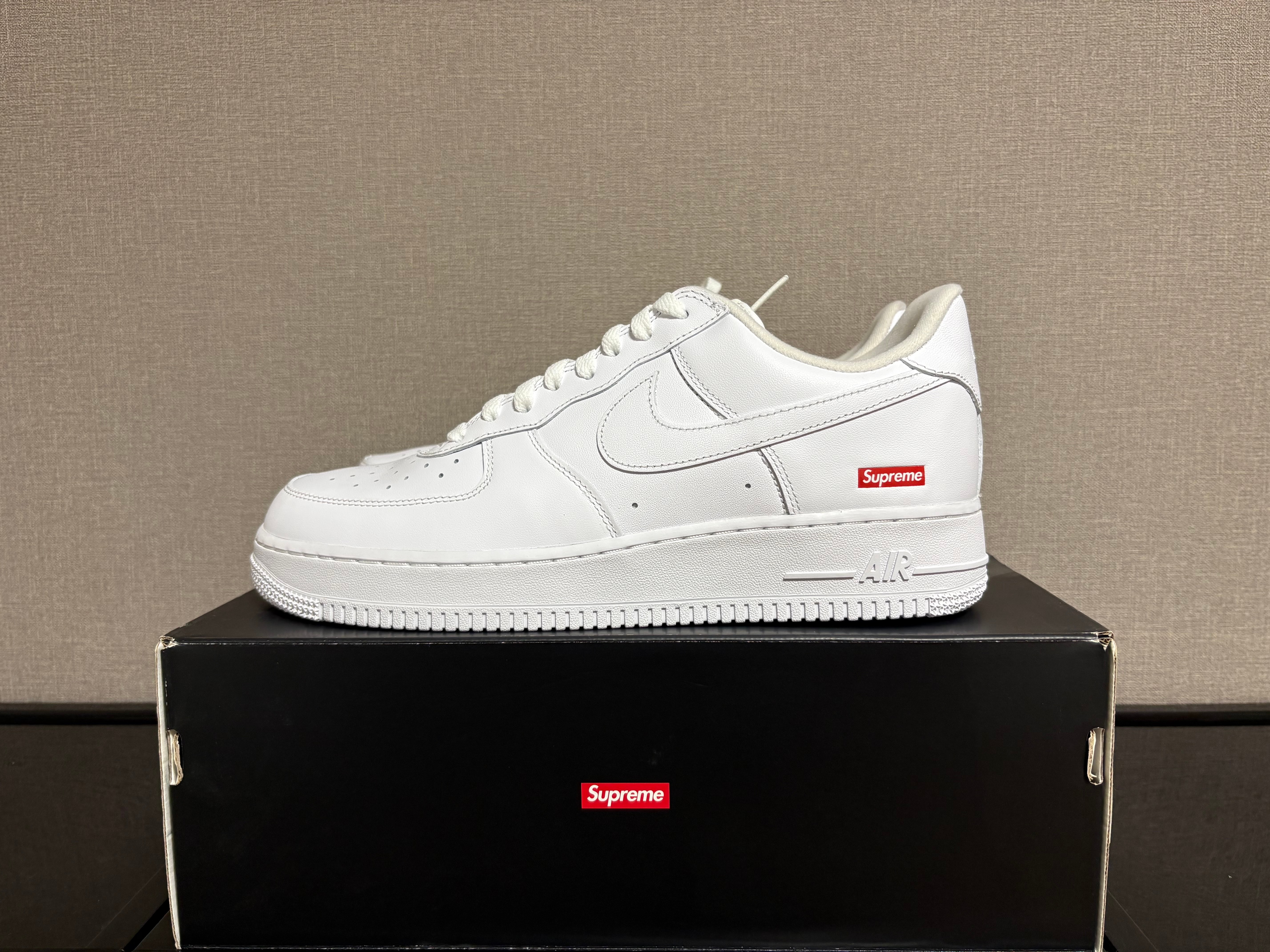 Supreme × Nike Air Force 1 Low "White"