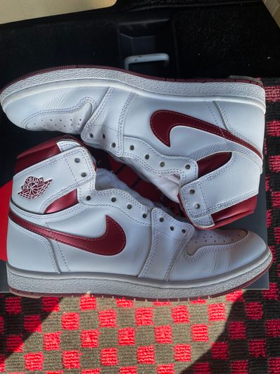 Nike Air Jordan 1 High '85 "Metallic Burgundy"
