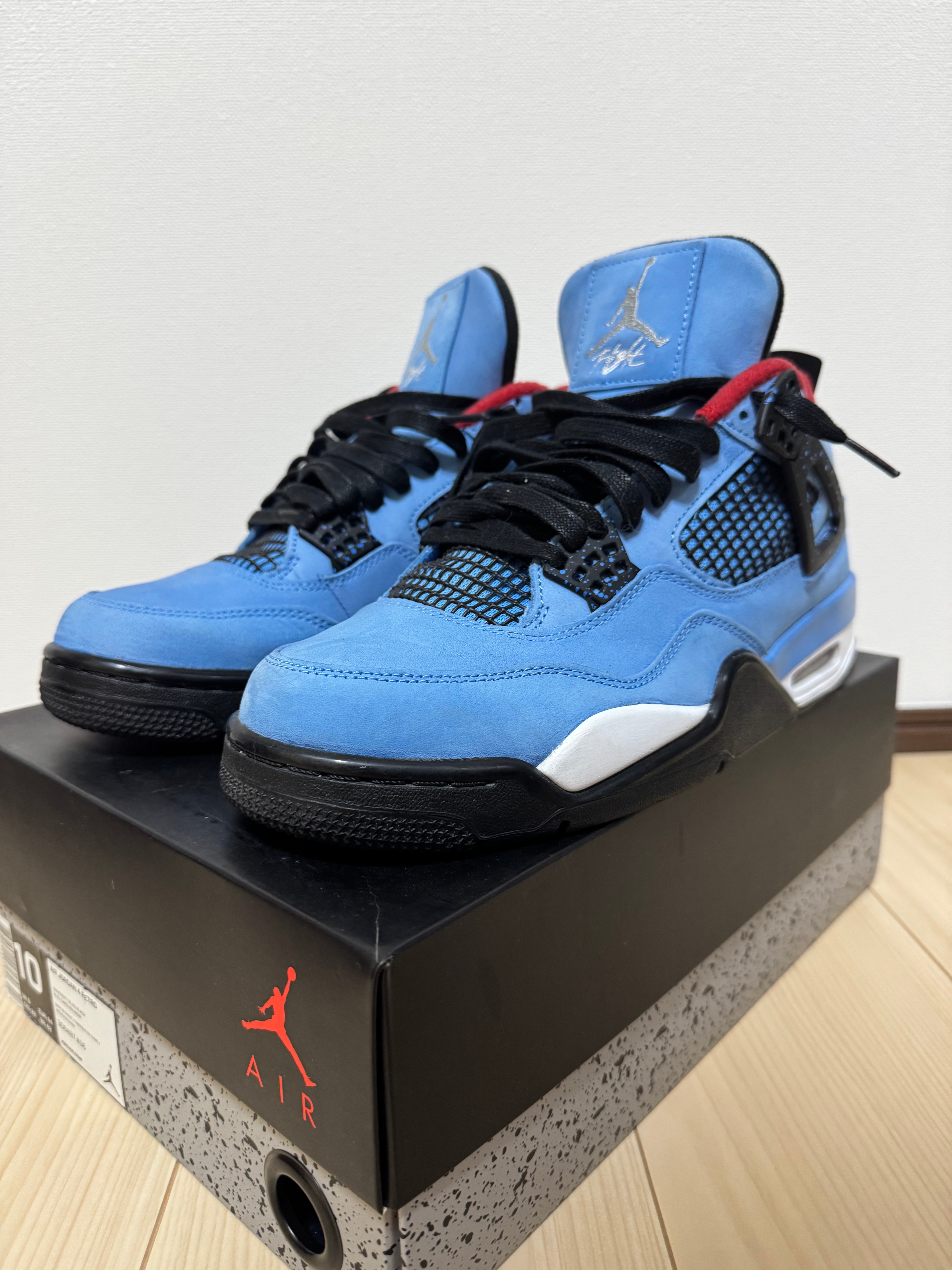 Travis Scott × Nike Air Jordan 4 Retro Cactus Jack "University Blue"