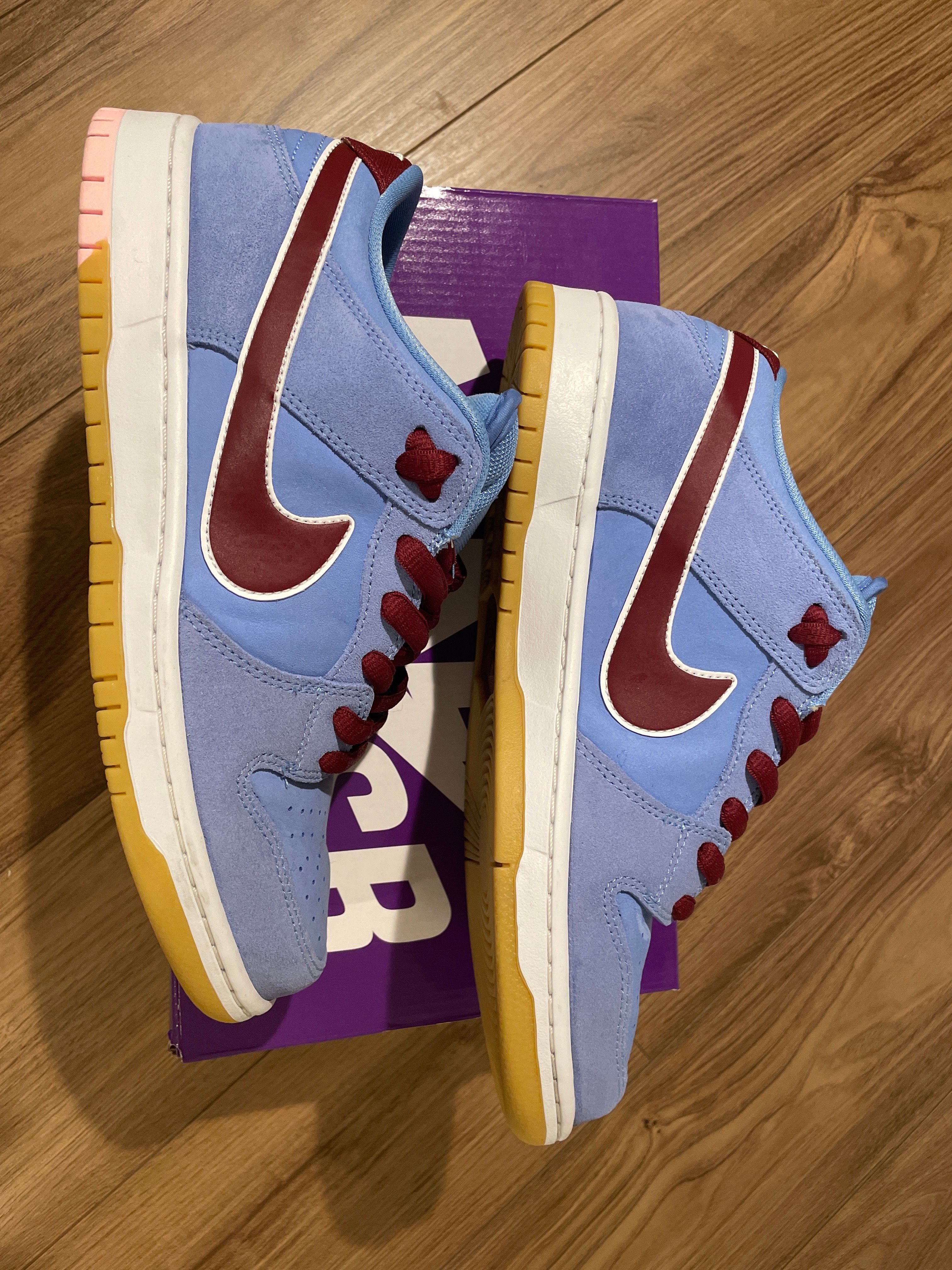 Nike SB Dunk Low Pro "Philadelphia Phillies/Valor Blue and Team Maroon"
