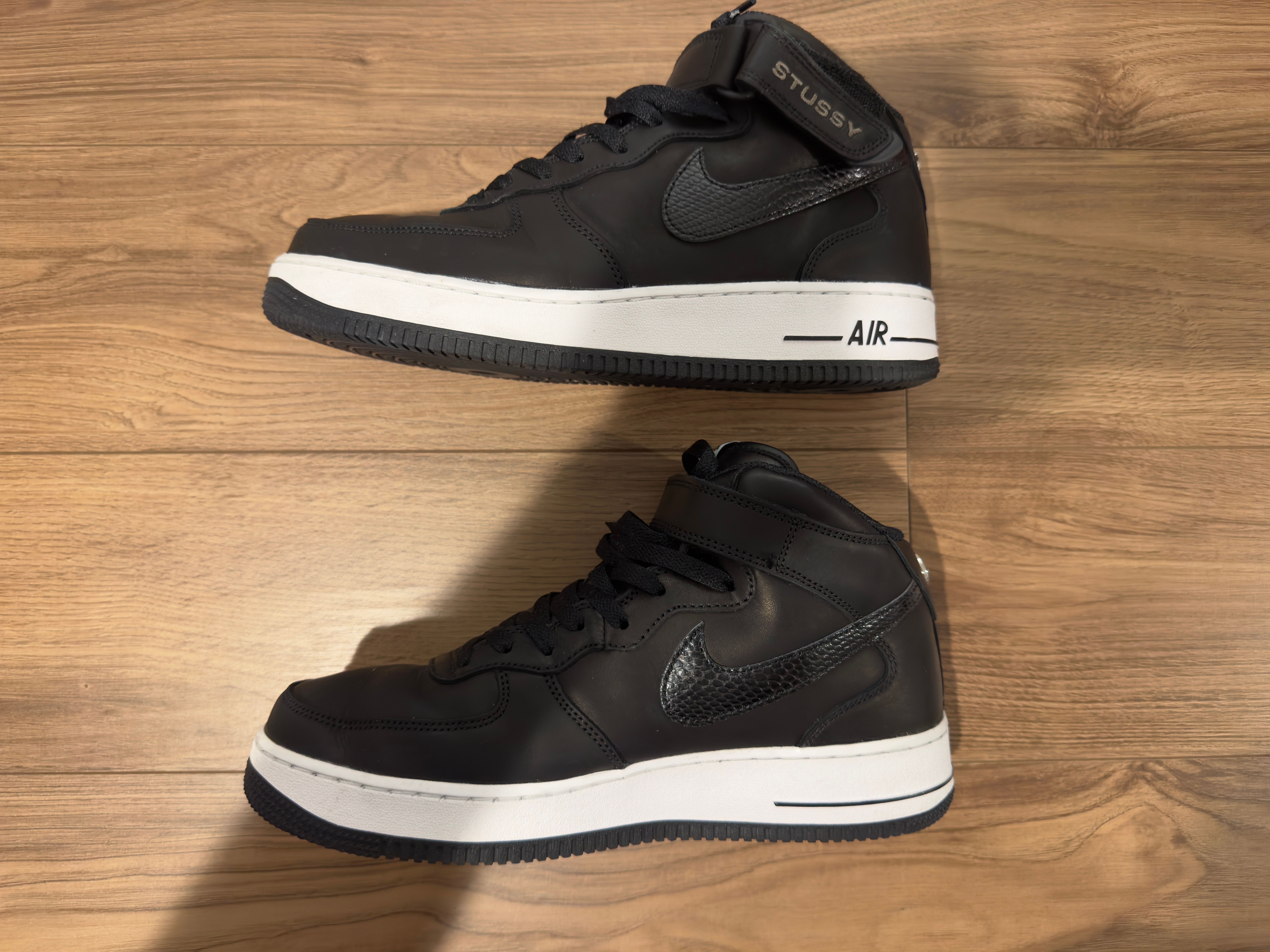 Stussy × Nike Air Force 1 Mid "Black/Black"
