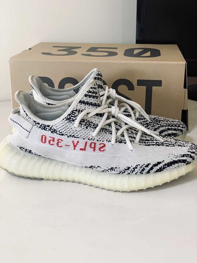 adidas YEEZY Boost 350 V2 "Zebra"