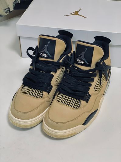 Nike Women's Air Jordan 4 "Mushroom"
