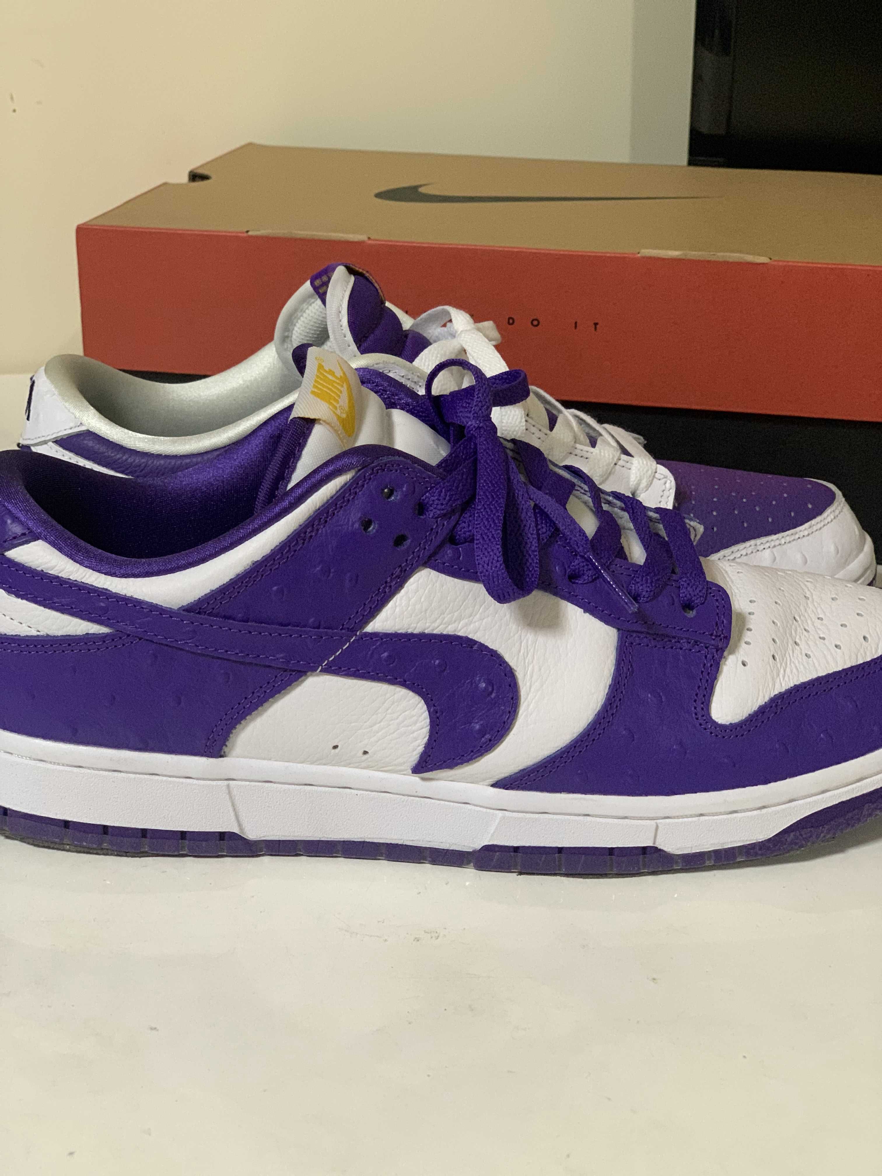 Nike Women's Dunk Low "Made You Look"