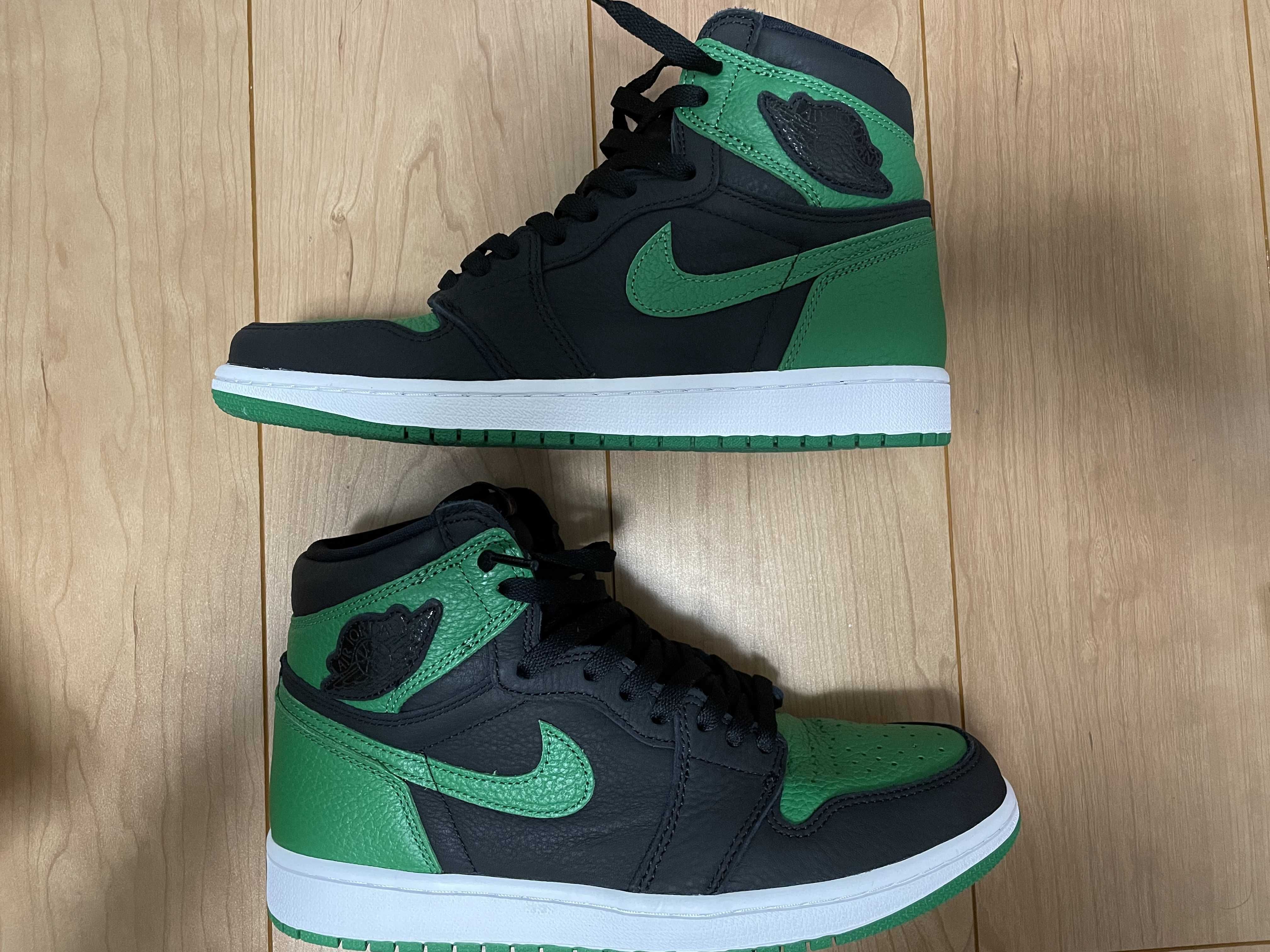 Nike Air Jordan 1 Retro High OG "Black/Pine Green" (2020)