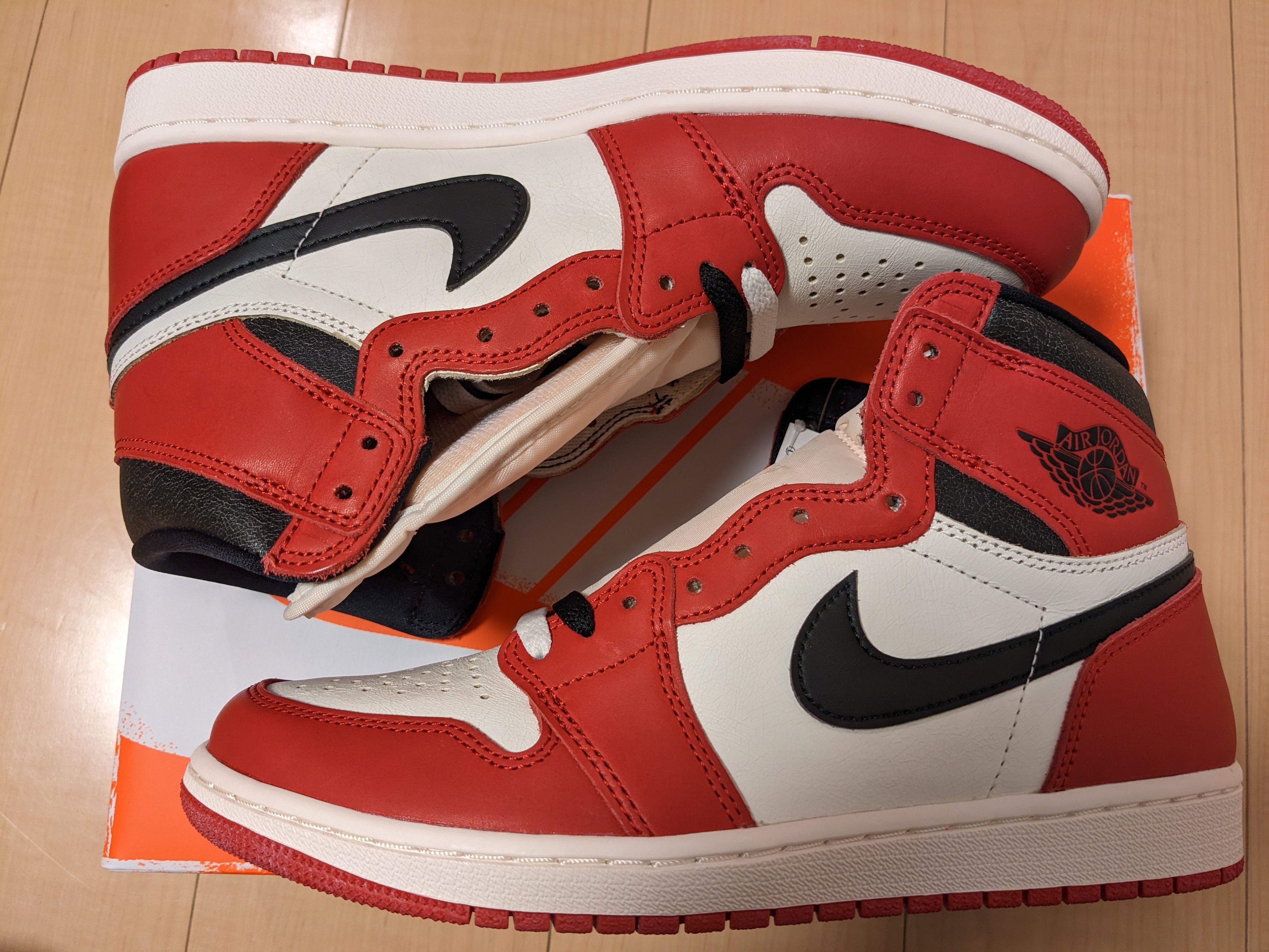 Nike Air Jordan 1 High OG "Lost & Found/Chicago"