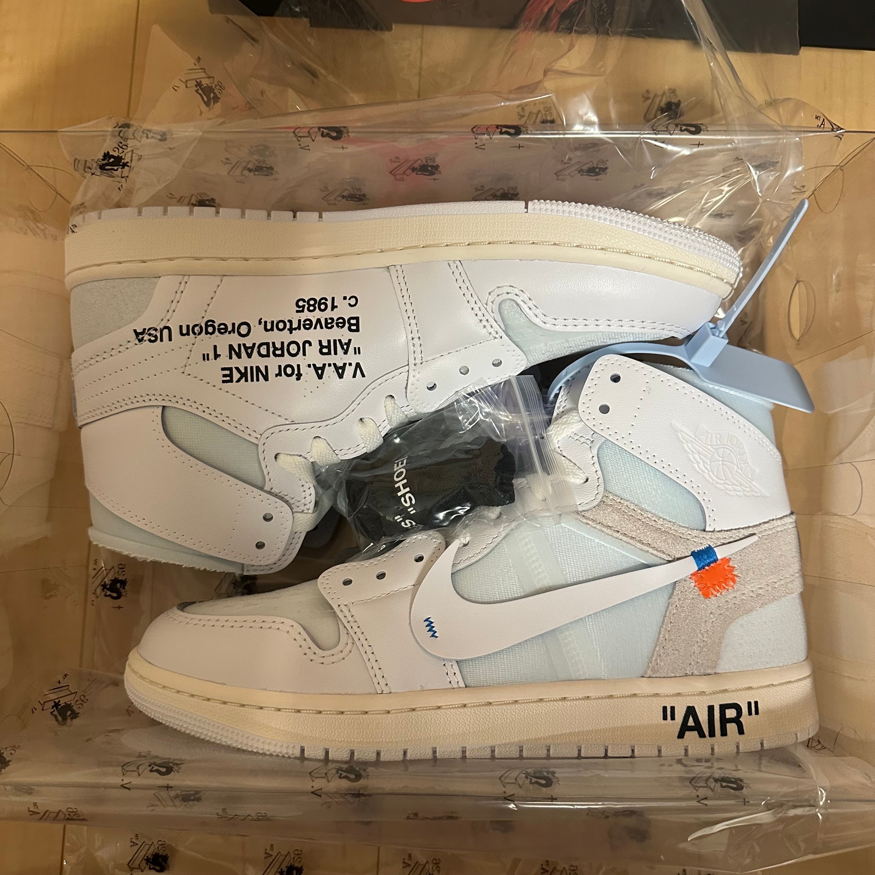 Virgil Abloh Archive (V.A.A.) × Nike Air Jordan 1 Retro High OG "Alaska"