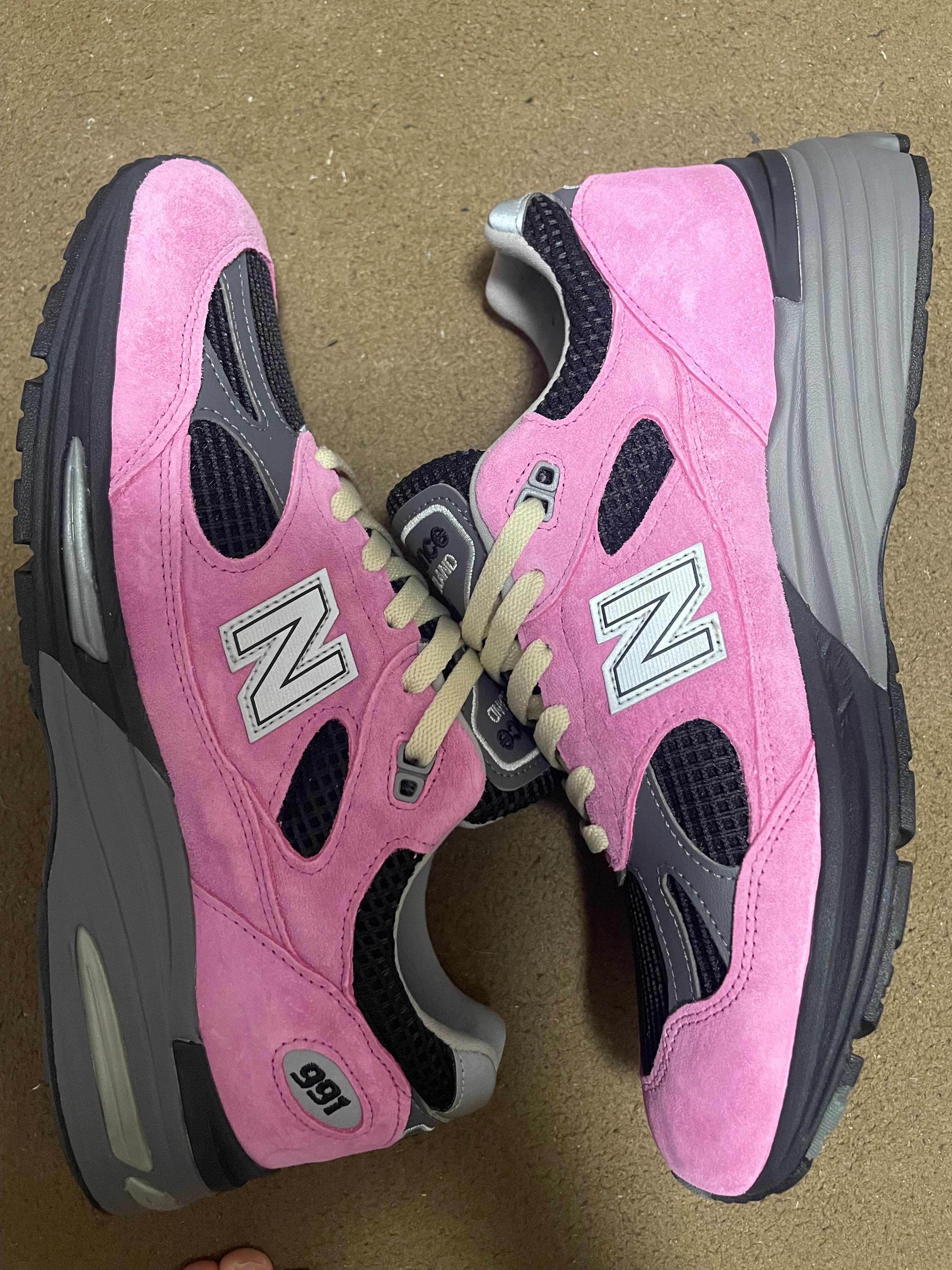 New Balance 991V2 "Black/Pink" (Japan Exclusive)