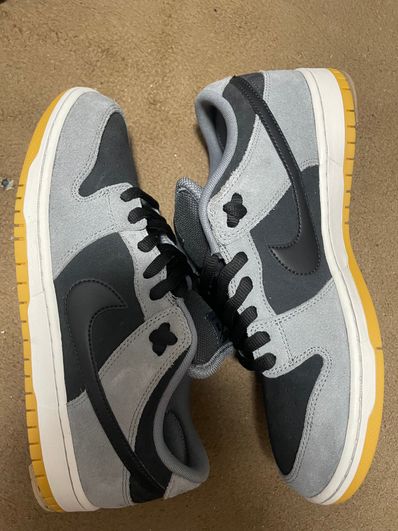 Nike SB Dunk Low Pro "Black and Smoke Grey"