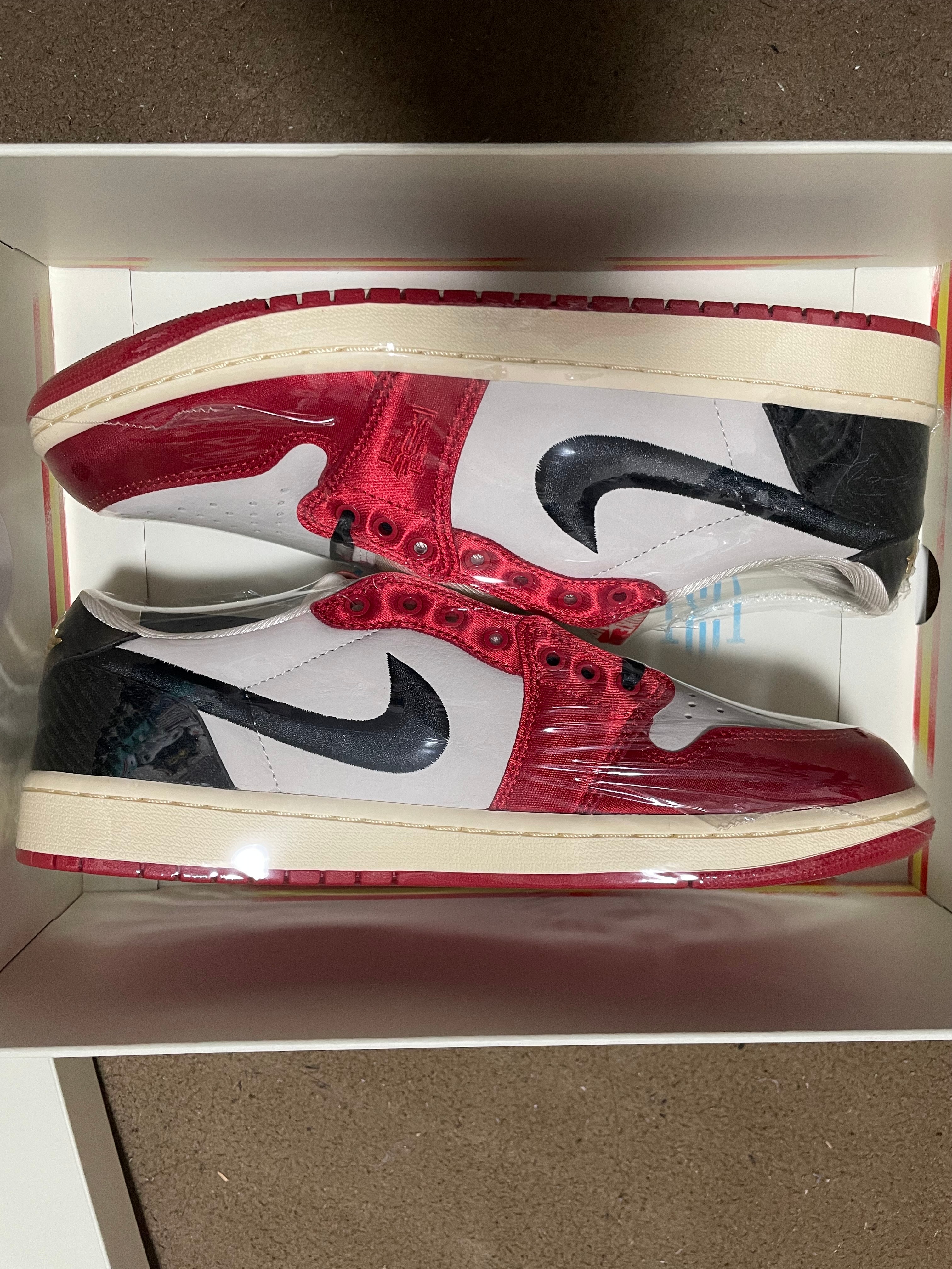 Trophy Room × Nike Air Jordan 1 Low OG "Sail and Varsity Red"