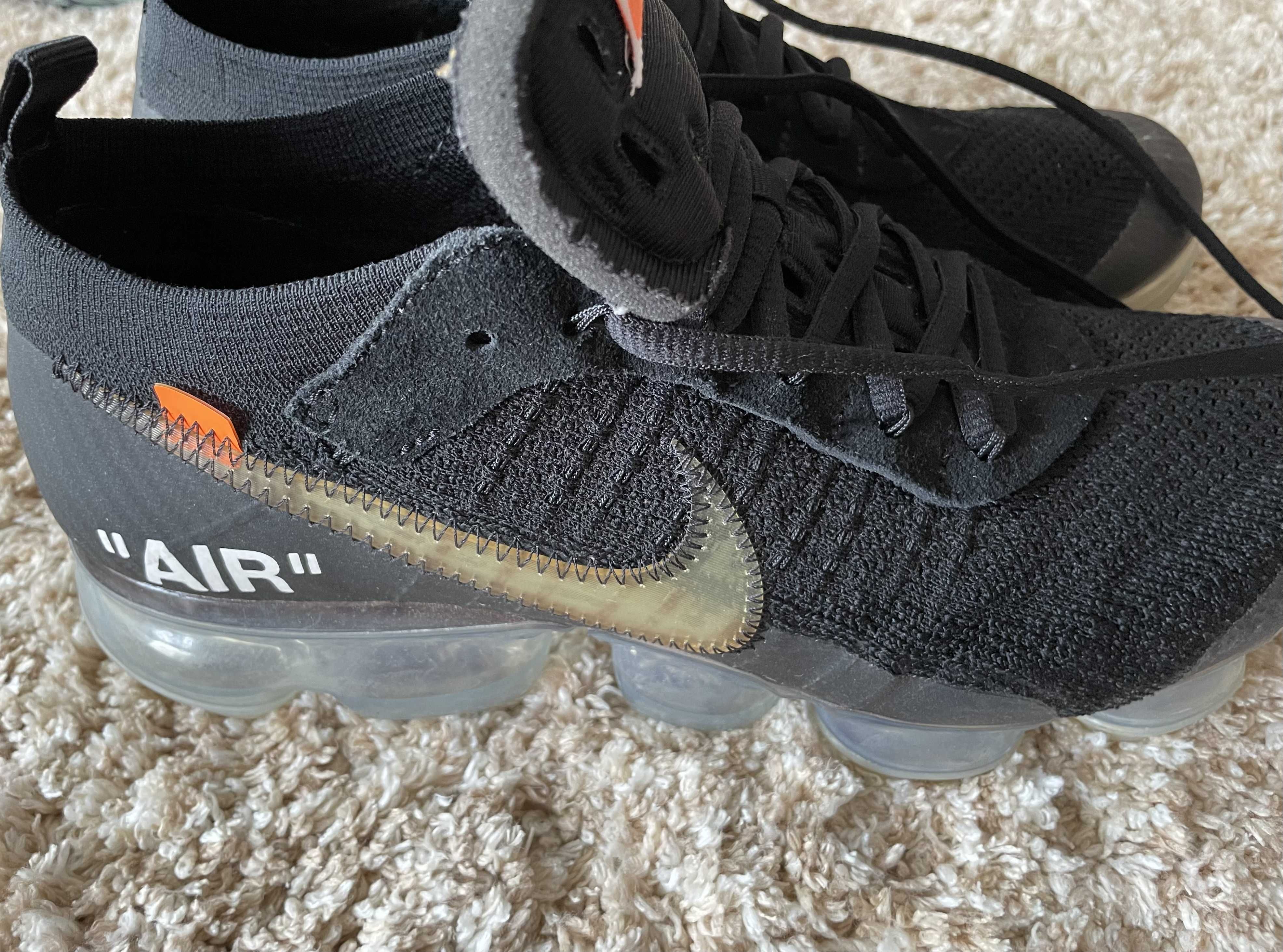 Off-White × Nike Air Vapormax "Black/Total Orange/Clear"