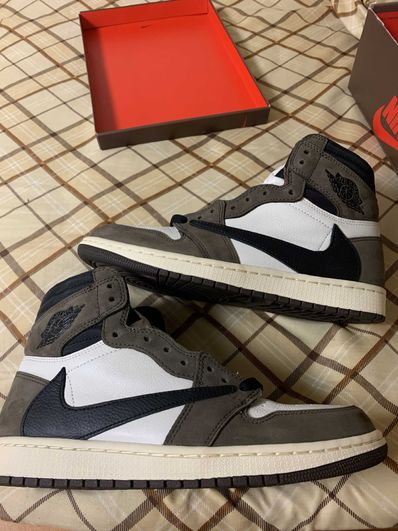 Travis Scott × Nike Air Jordan 1 Retro High OG TS SP "Sail/Dark Mocha"