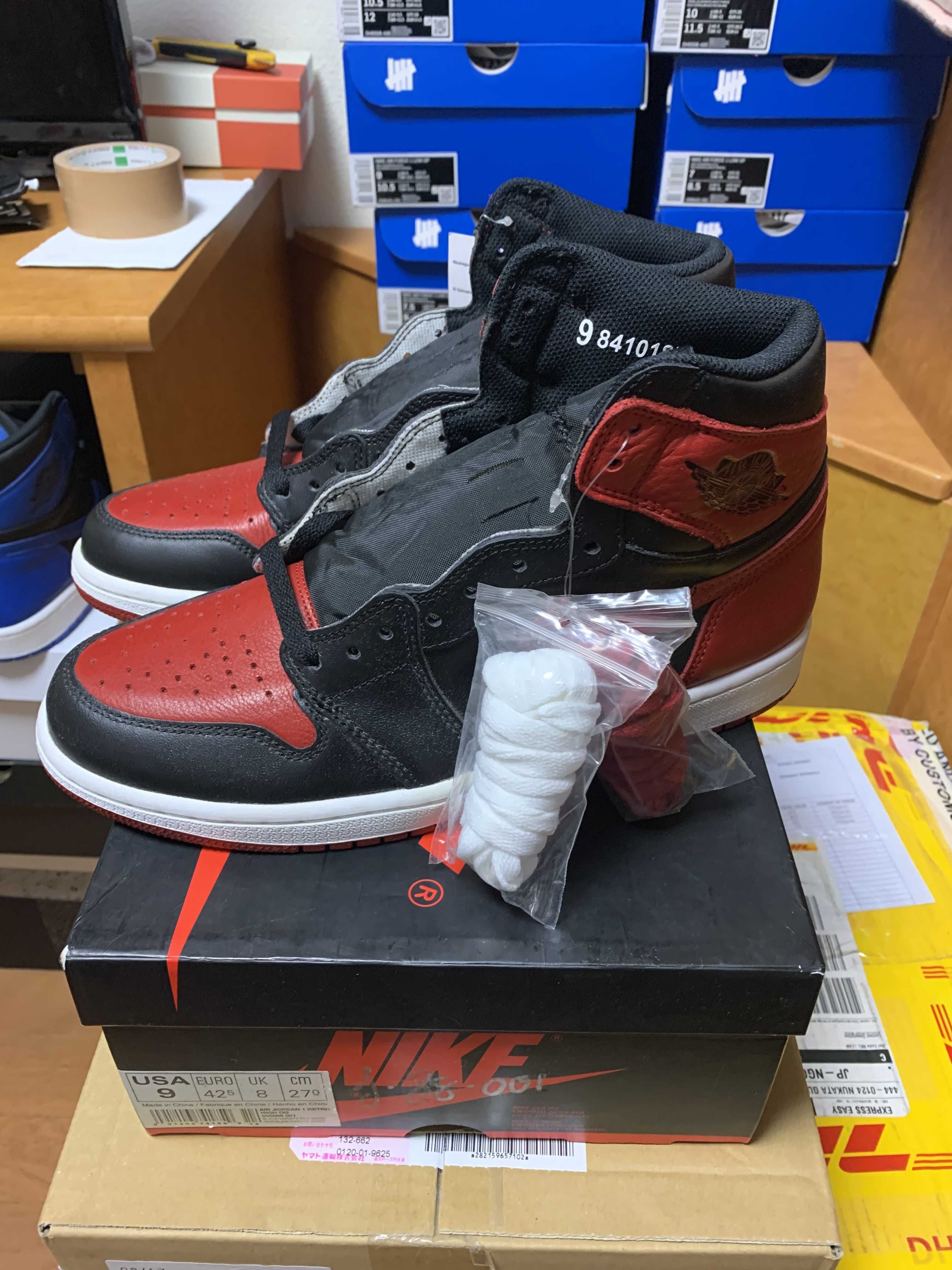 Nike Air Jordan 1 Retro High OG "Bred/Banned" (2016)