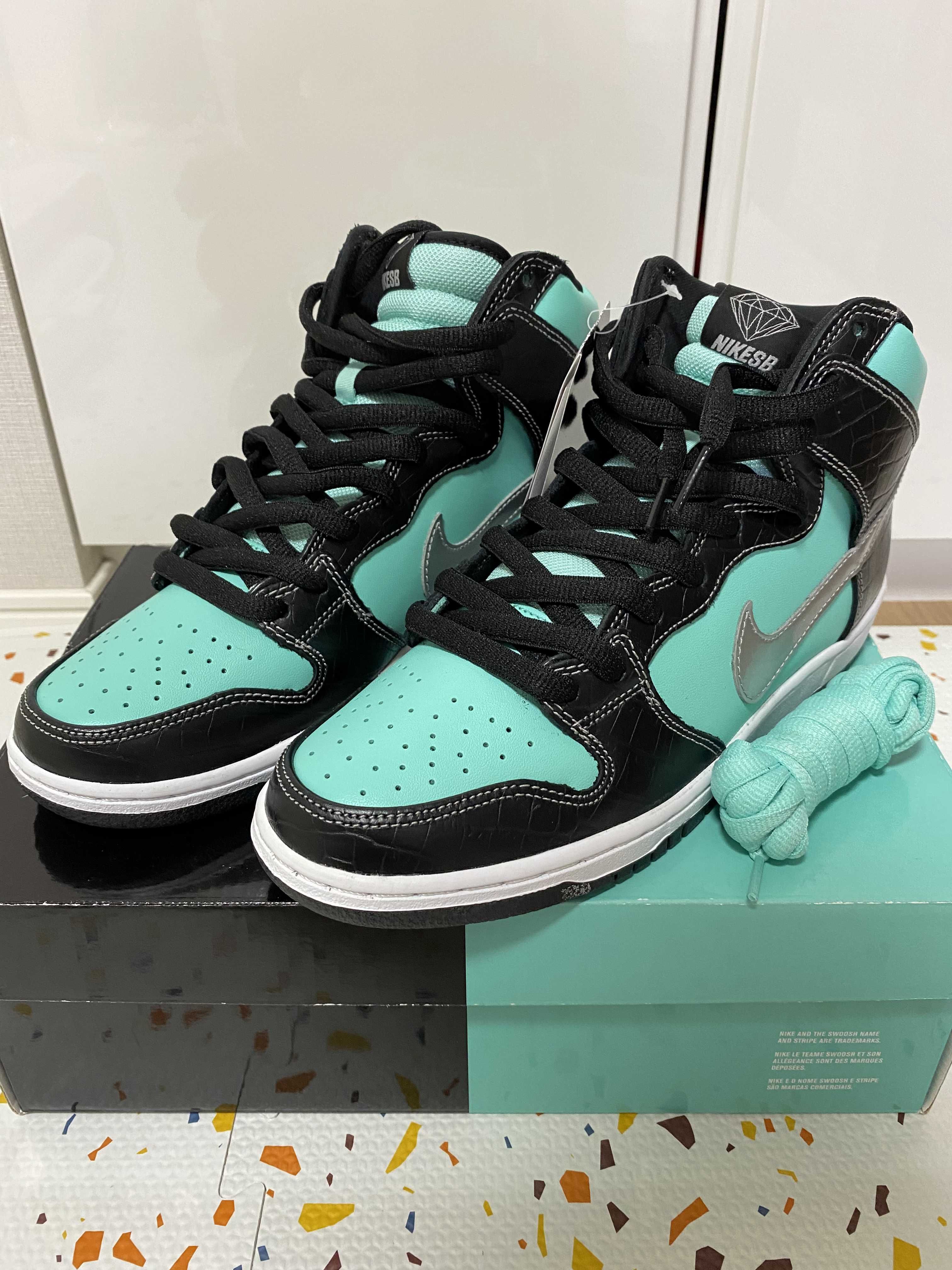 Diamond Supply × Nike SB Dunk High "Tiffany"