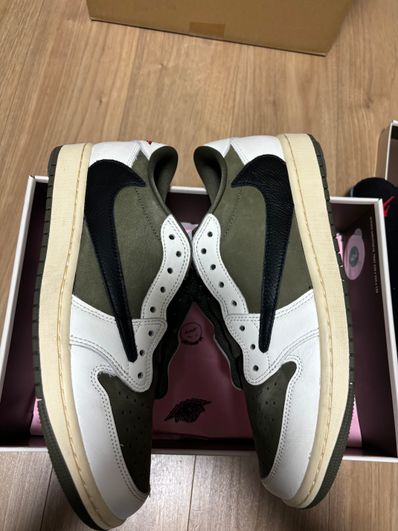 Travis Scott × Nike Air Jordan 1 Low OG SP "Reverse Olive"