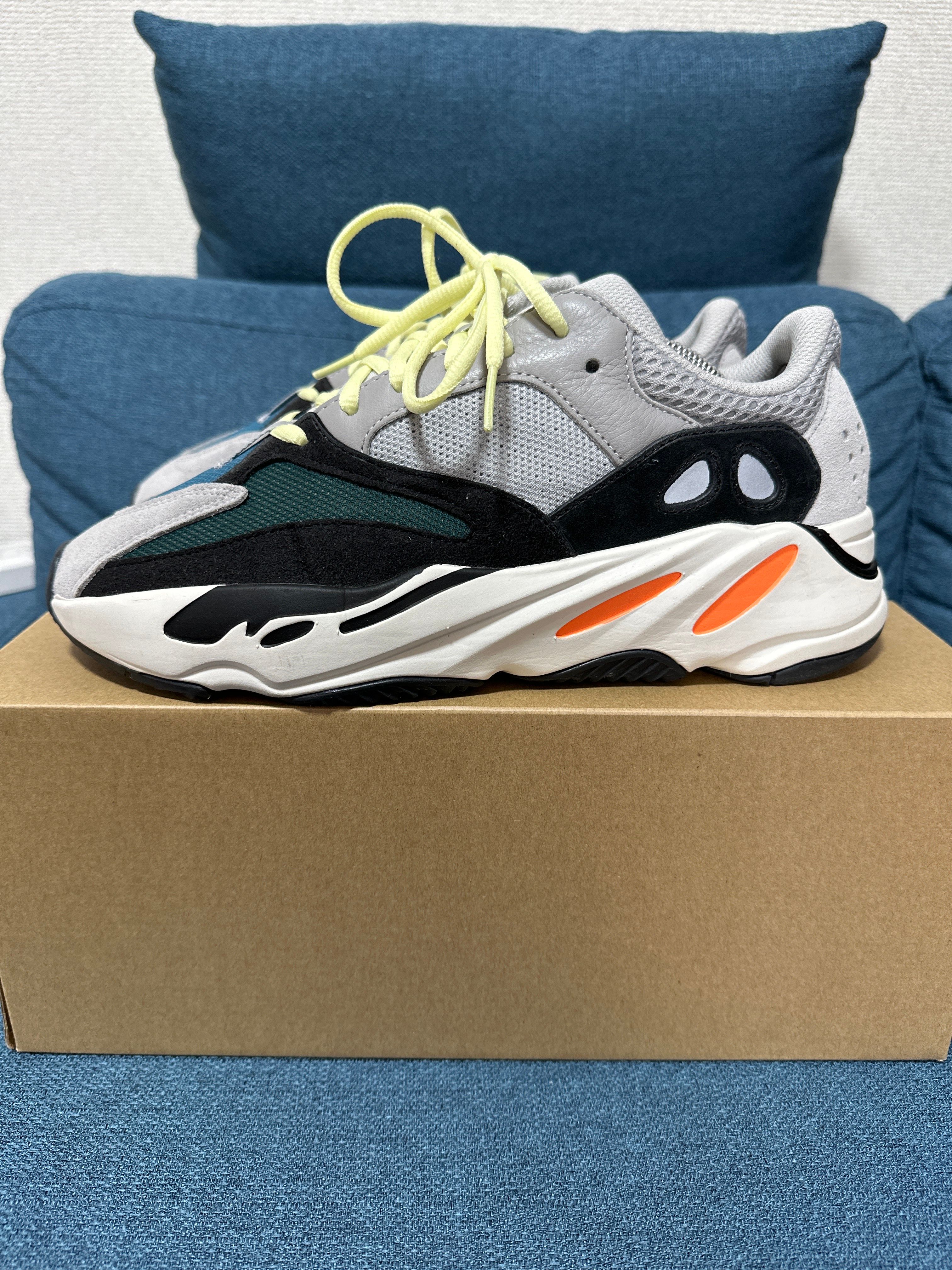 adidas YEEZY Boost 700 "Wave Runner"