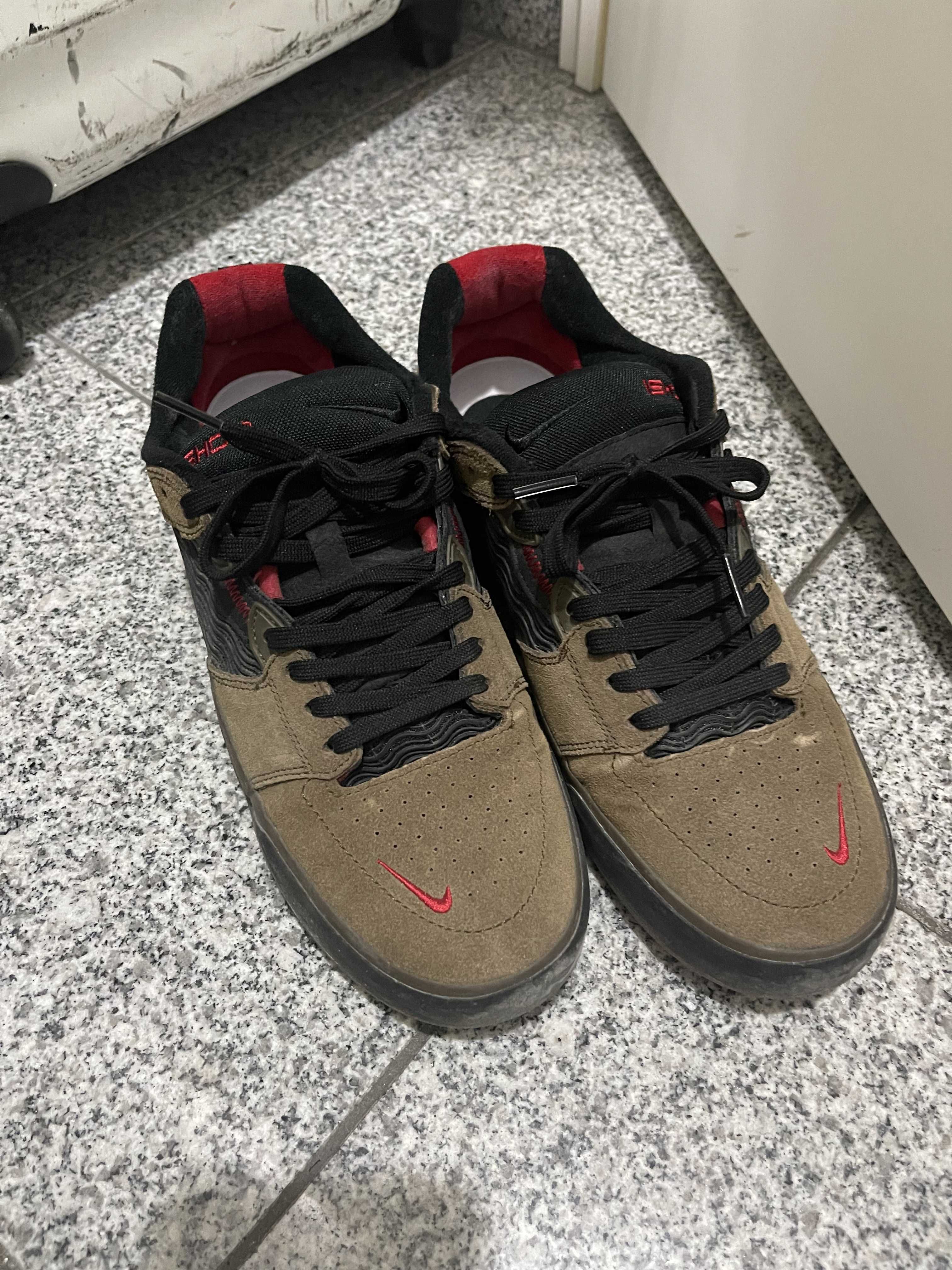 Ishod Wair × Nike SB "Light Olive"