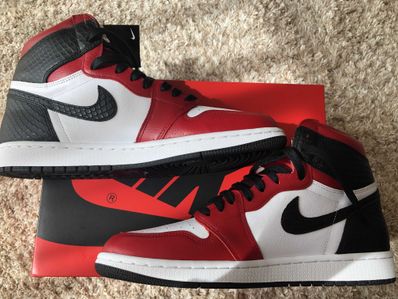 Nike Women's Air Jordan 1 High OG "Satin Red"