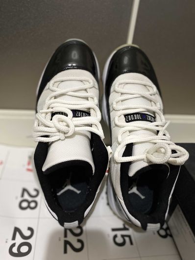 NIKE AIR JORDAN 11 RETRO LOW CONCORD