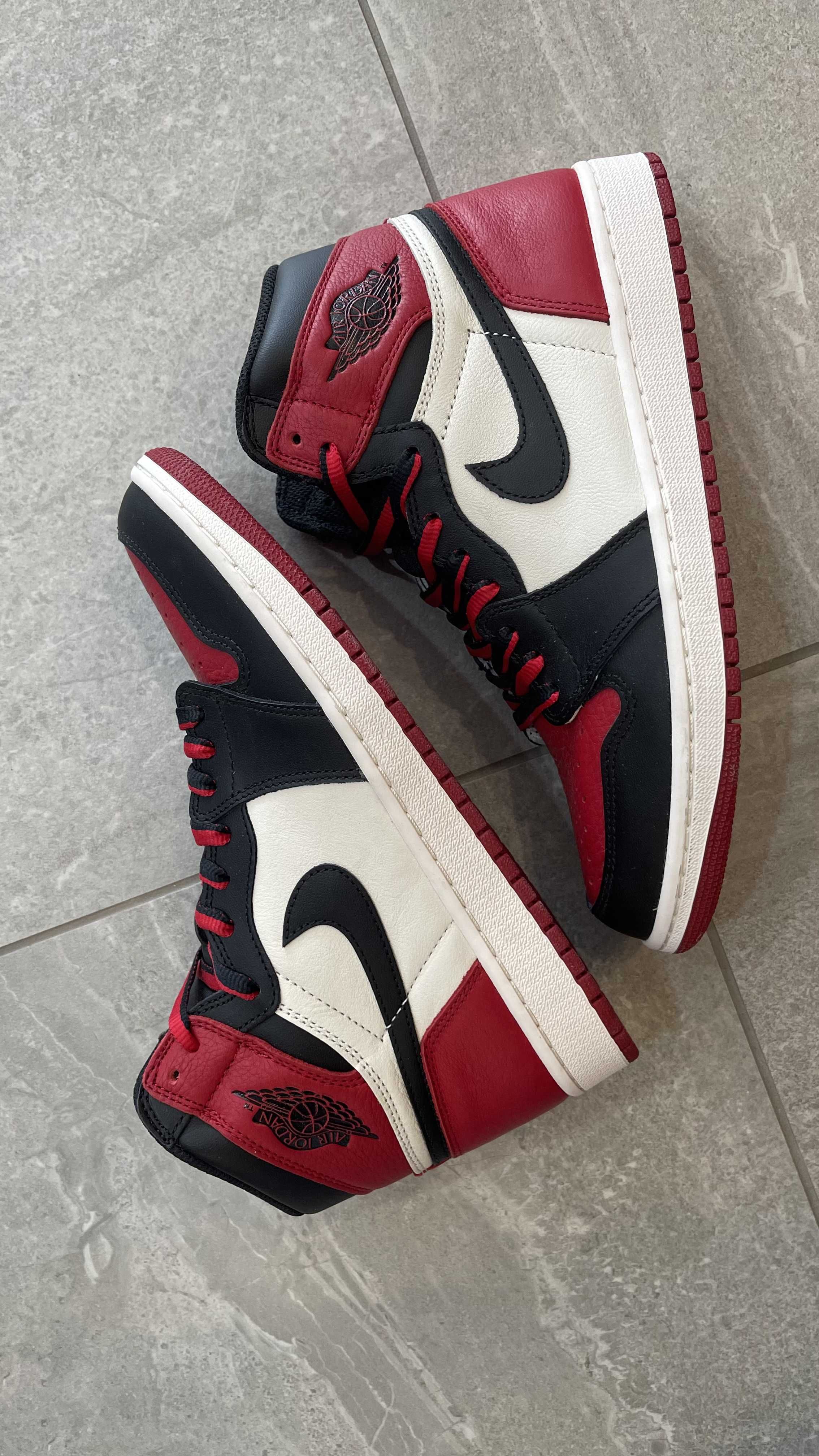 Nike Air Jordan 1 Retro High OG "Bred Toe"