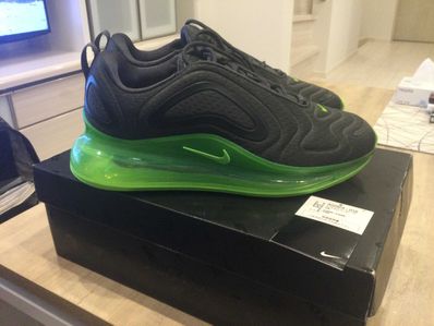 NIKE AIR MAX 720 BLACK VOLT